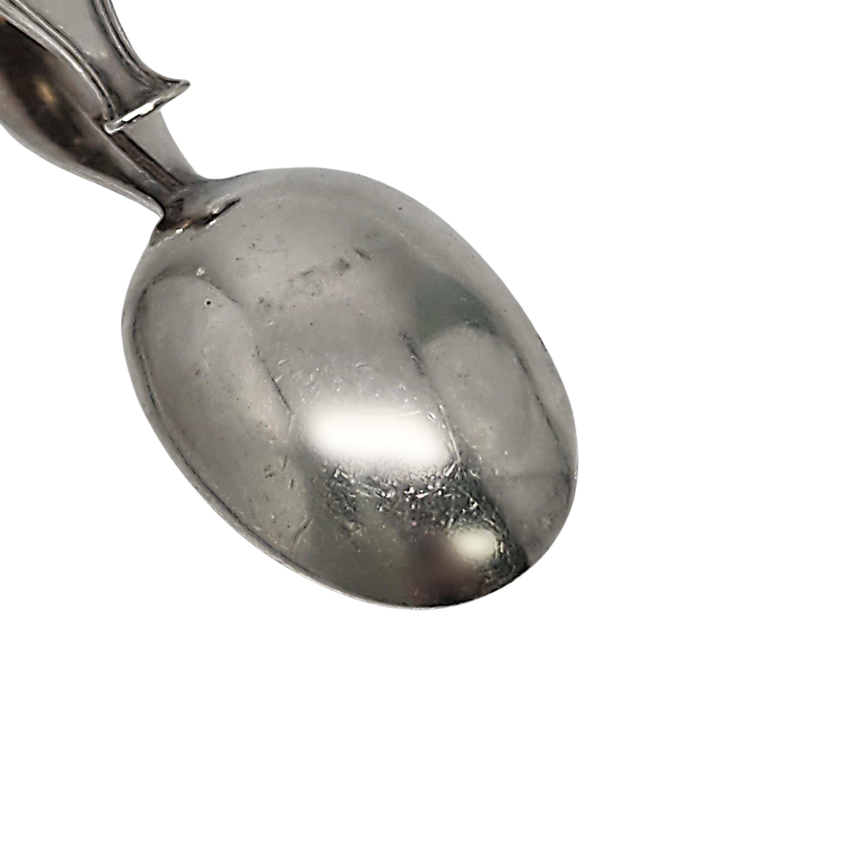 Cuillère pour bébé à poignée incurvée en argent sterling Tiffany & Co avec mono n° 16853 en vente 2