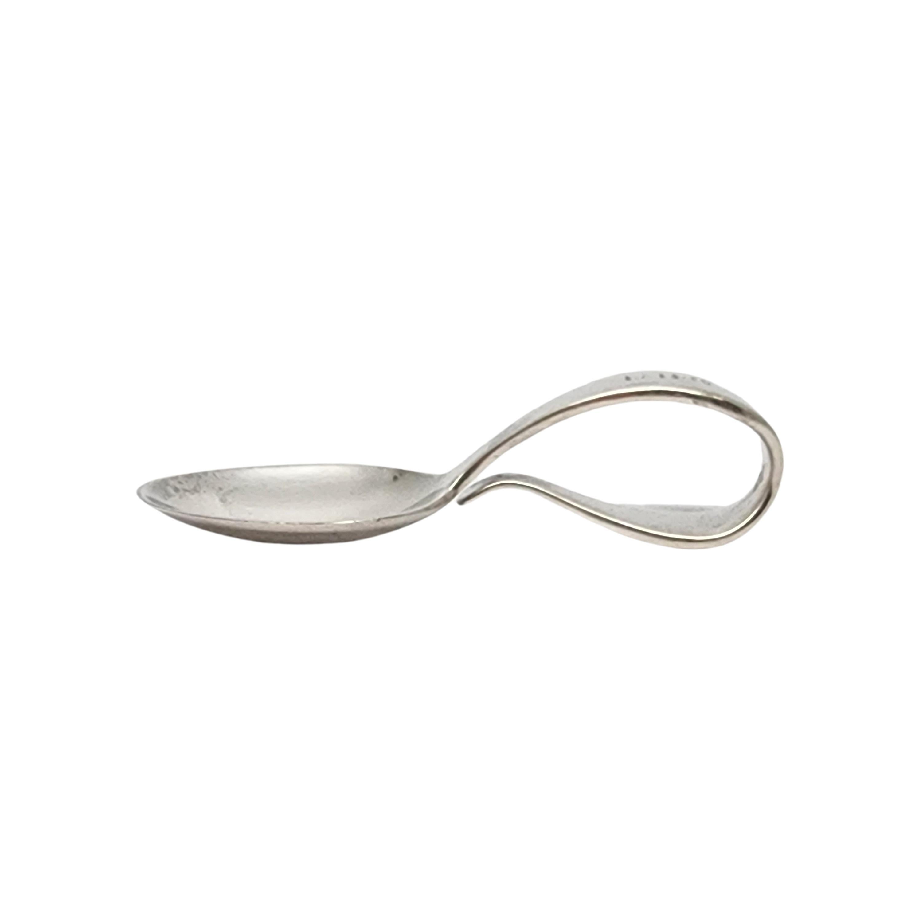 Tiffany & Co Sterling Silver Curved Loop Handle Baby Spoon w/Monogram #17262 For Sale 2