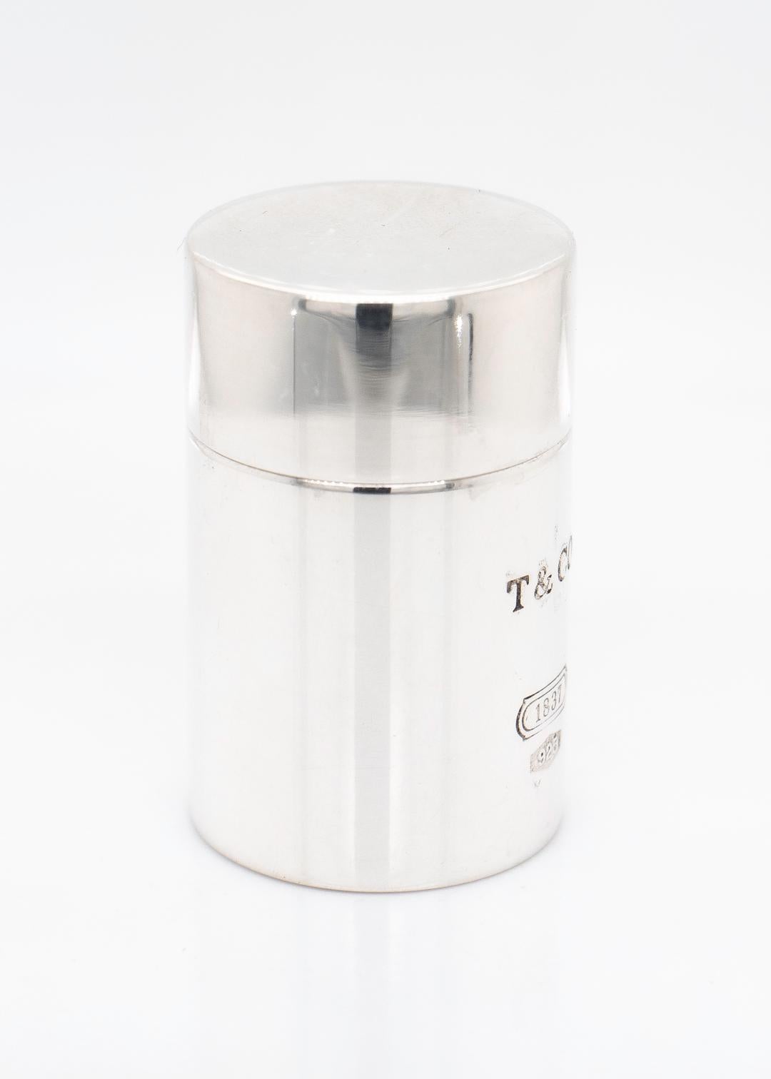 Tiffany & Co. Sterling Silber Zylindrisch 1837 Pille oder Dresser Box 1
