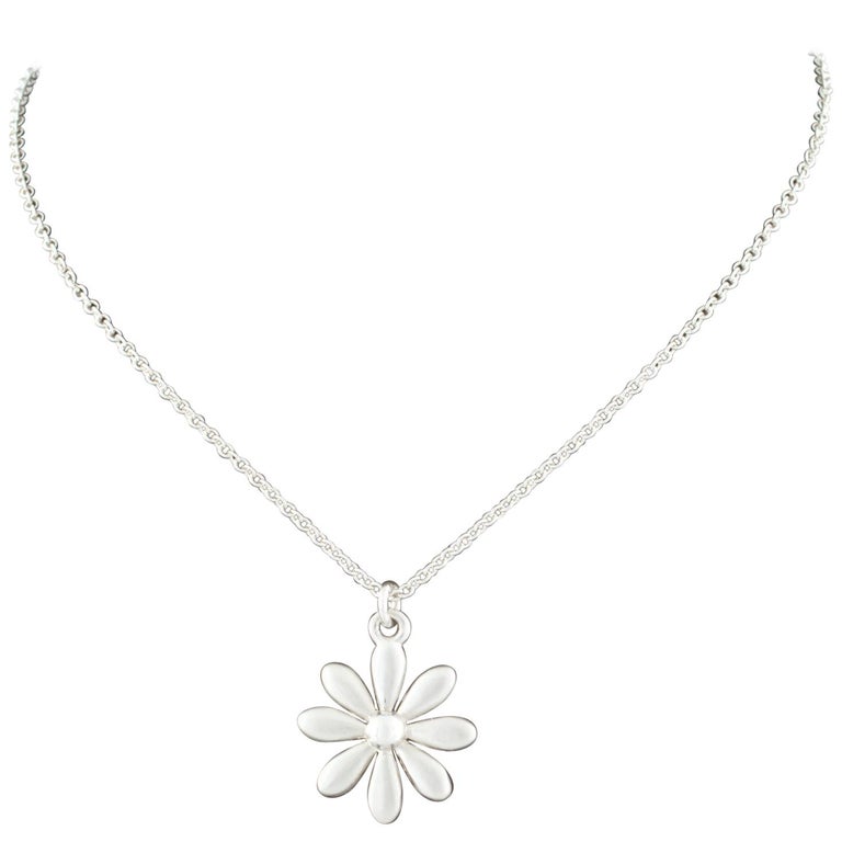 Tiffany and Co. Sterling Silver Daisy Pendant Necklace with Chain at