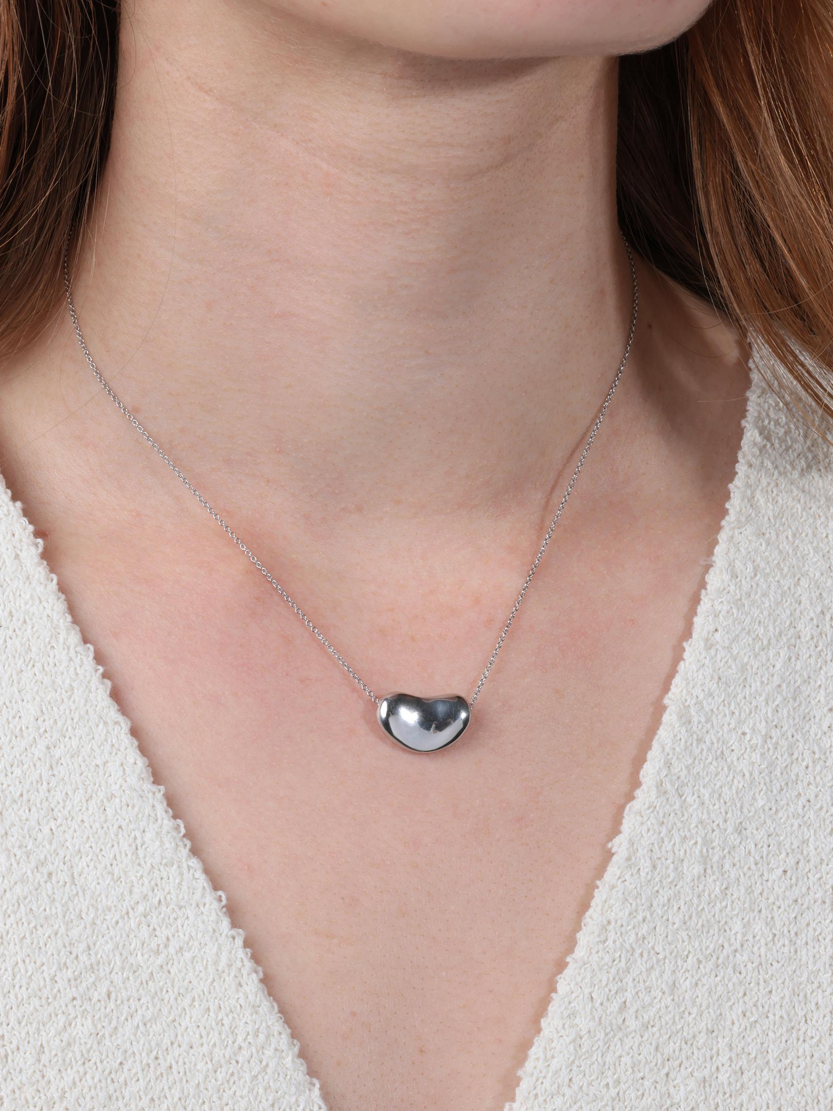 Tiffany & Co. Sterling Silver Elsa Peretti 18mm Bean Design Pendant

Product Details
Xupes Ref: J1437
Brand: Tiffany & Co.
Model: Bean Design Pendant
Type: Pendant
RRP: £530
Material(s): Sterling Silver

Specification
Total Weight: 8g
Necklace