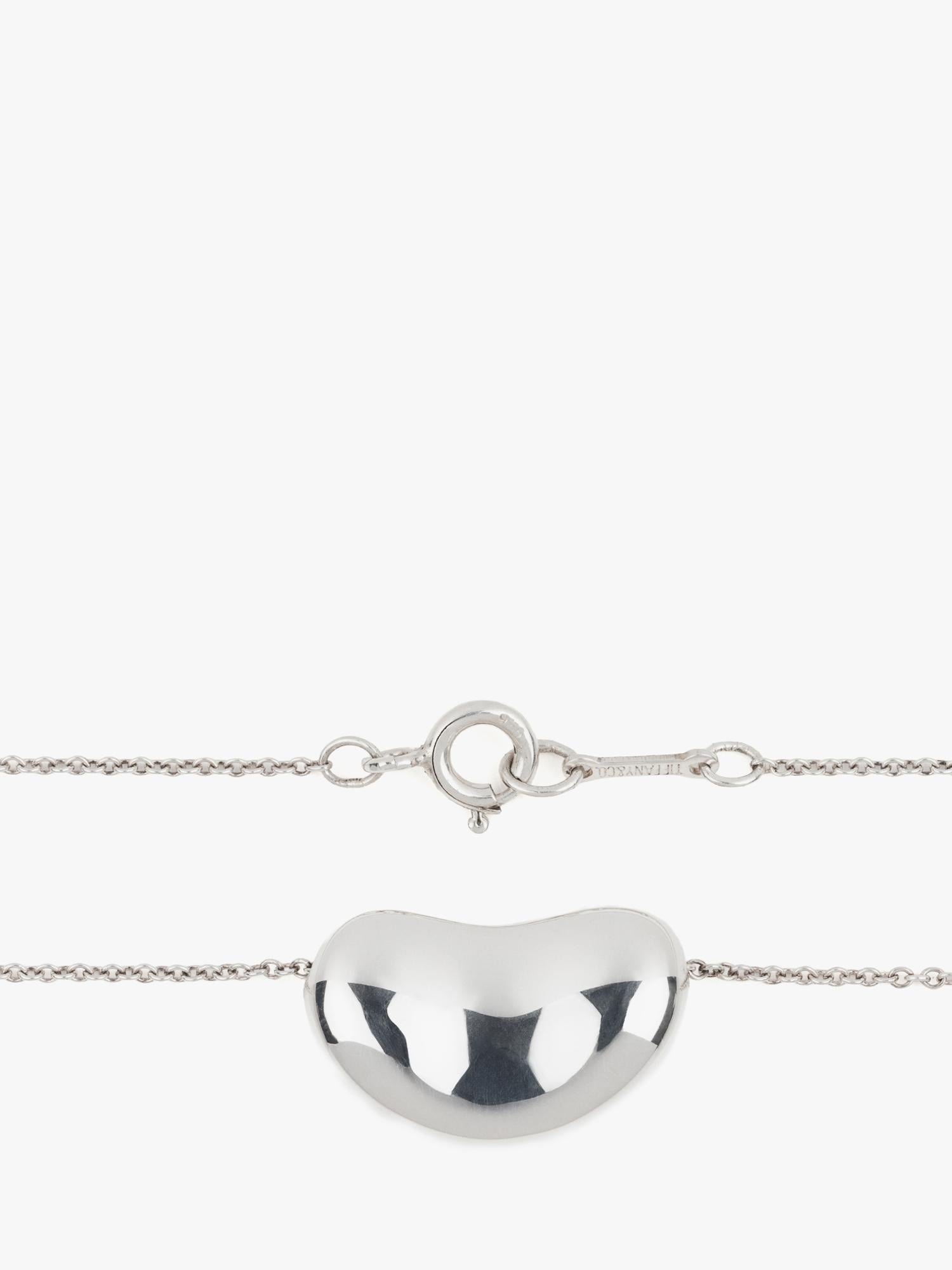 Tiffany & Co. Pendentif en argent Elsa Peretti 19mm Bean Design/One Bon état - En vente à Bishop's Stortford, Hertfordshire