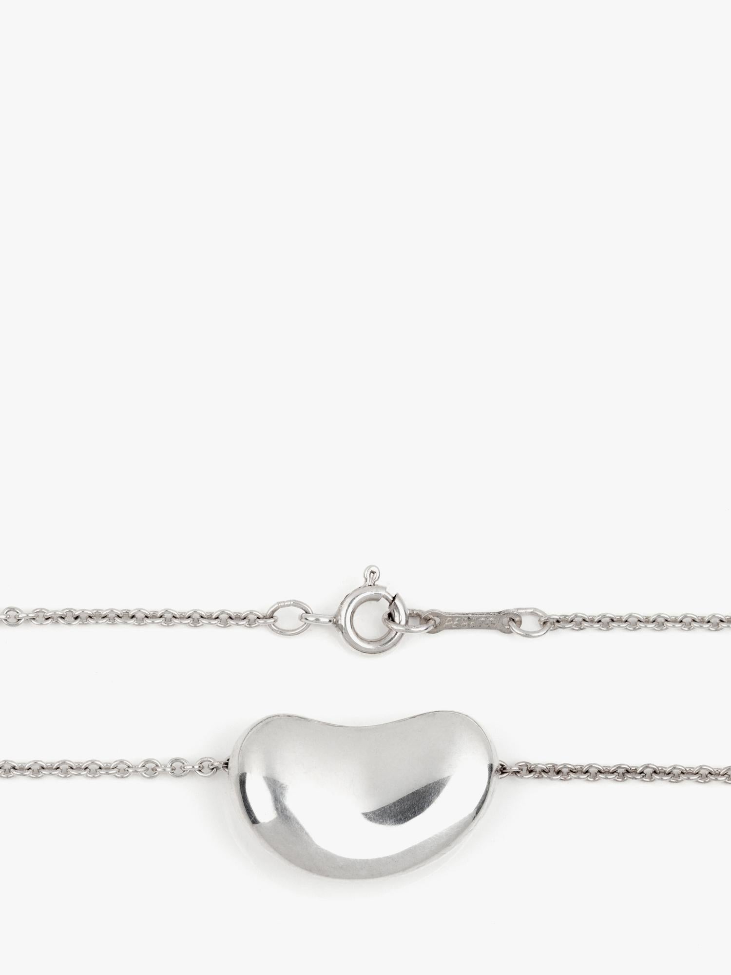 Tiffany & Co. Sterling Silver Elsa Peretti 20mm Bean Design Pendant In Good Condition For Sale In Bishop's Stortford, Hertfordshire