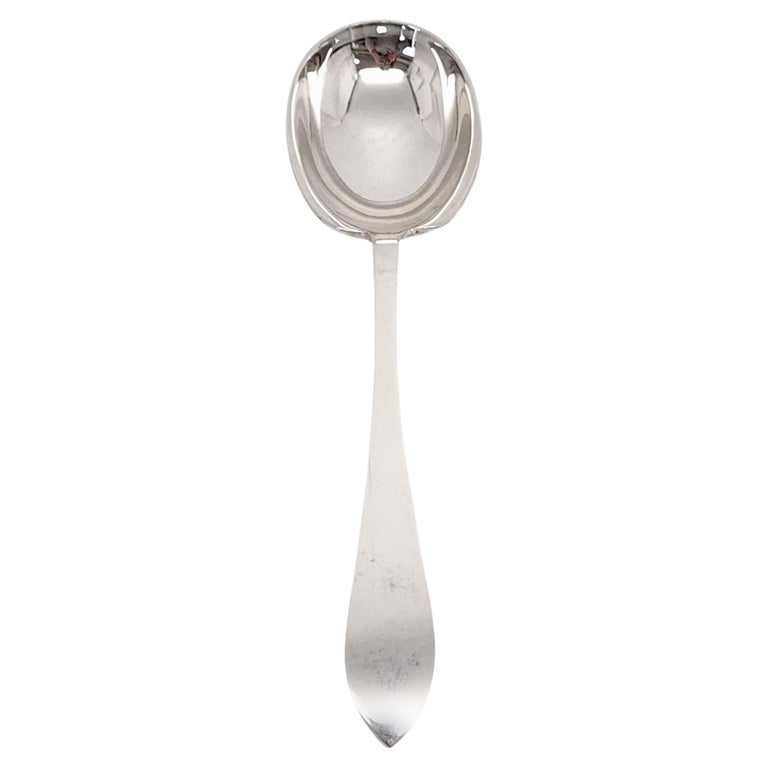 Tiffany and Co Sterling Silver Faneuil Sugar Spoon For Sale at 1stDibs