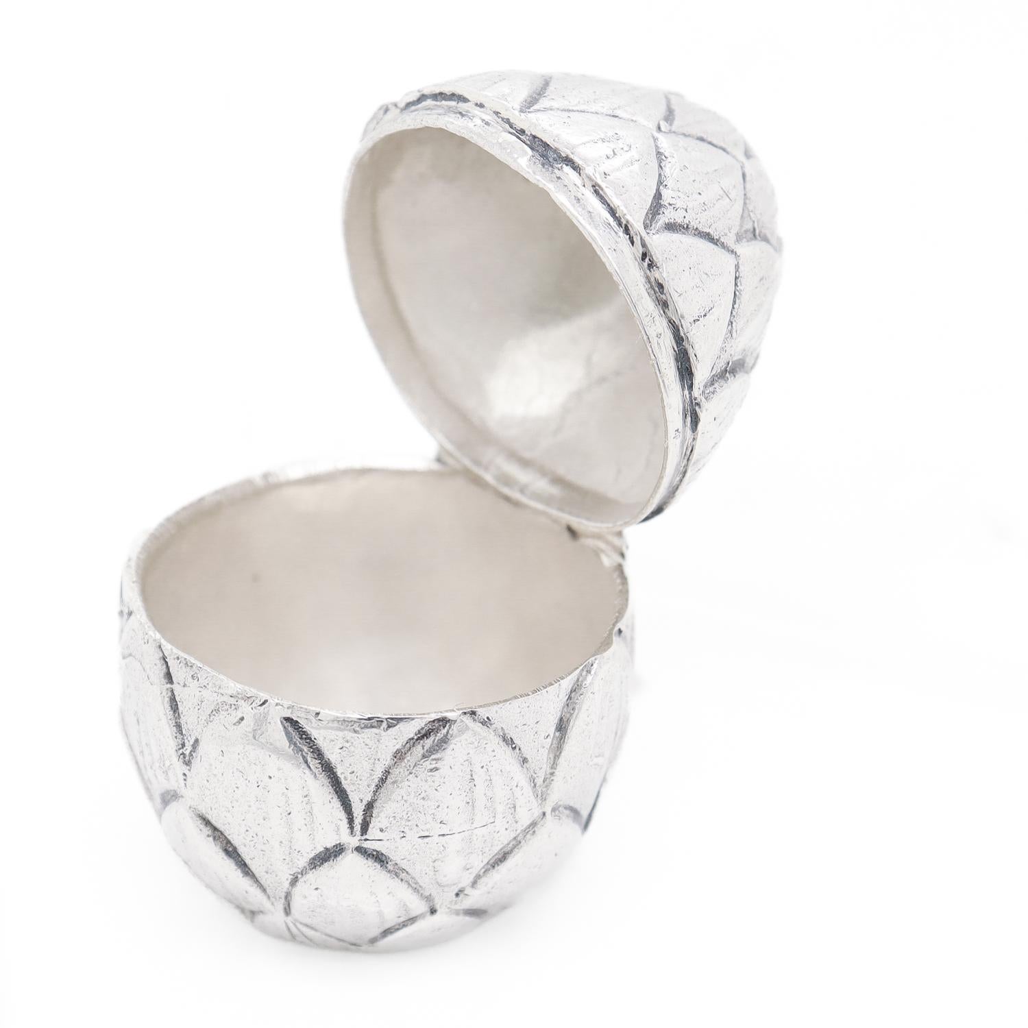 Tiffany & Co. Sterling Silver Figural Artichoke Vanity or Pill Box 4