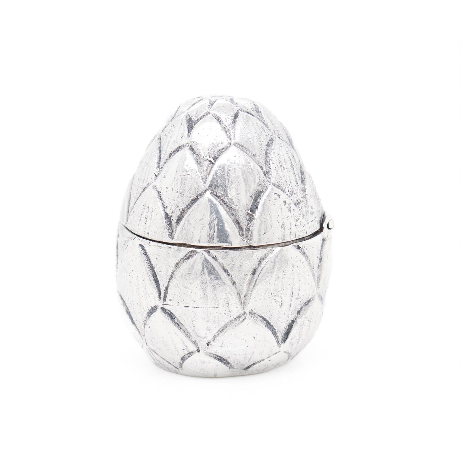 Tiffany & Co. Sterling Silver Figural Artichoke Vanity or Pill Box In Good Condition In Philadelphia, PA