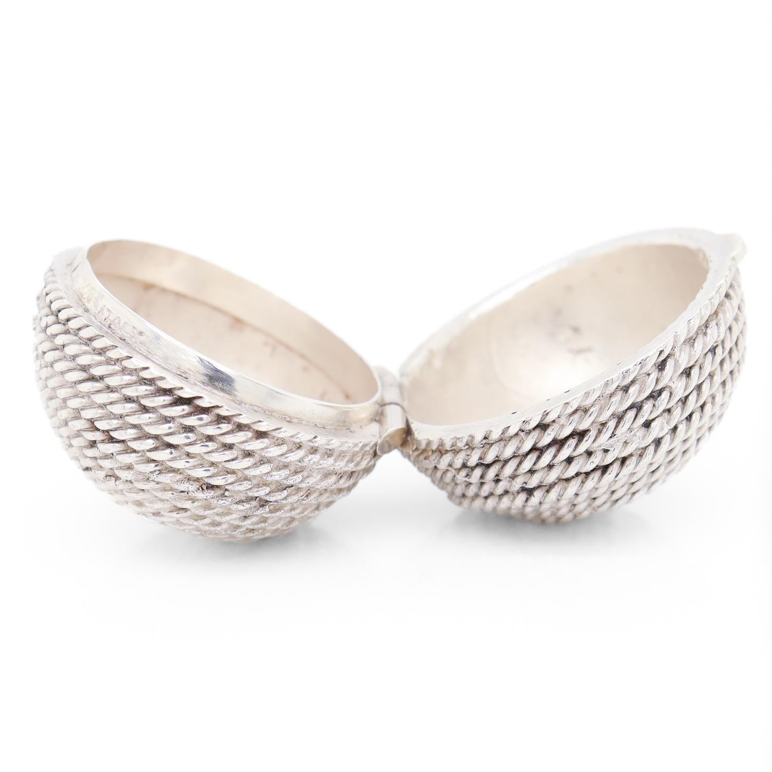 Tiffany & Co. Sterling Silver Figural Ball of Yarn or Coiled Rope Pill Box 3