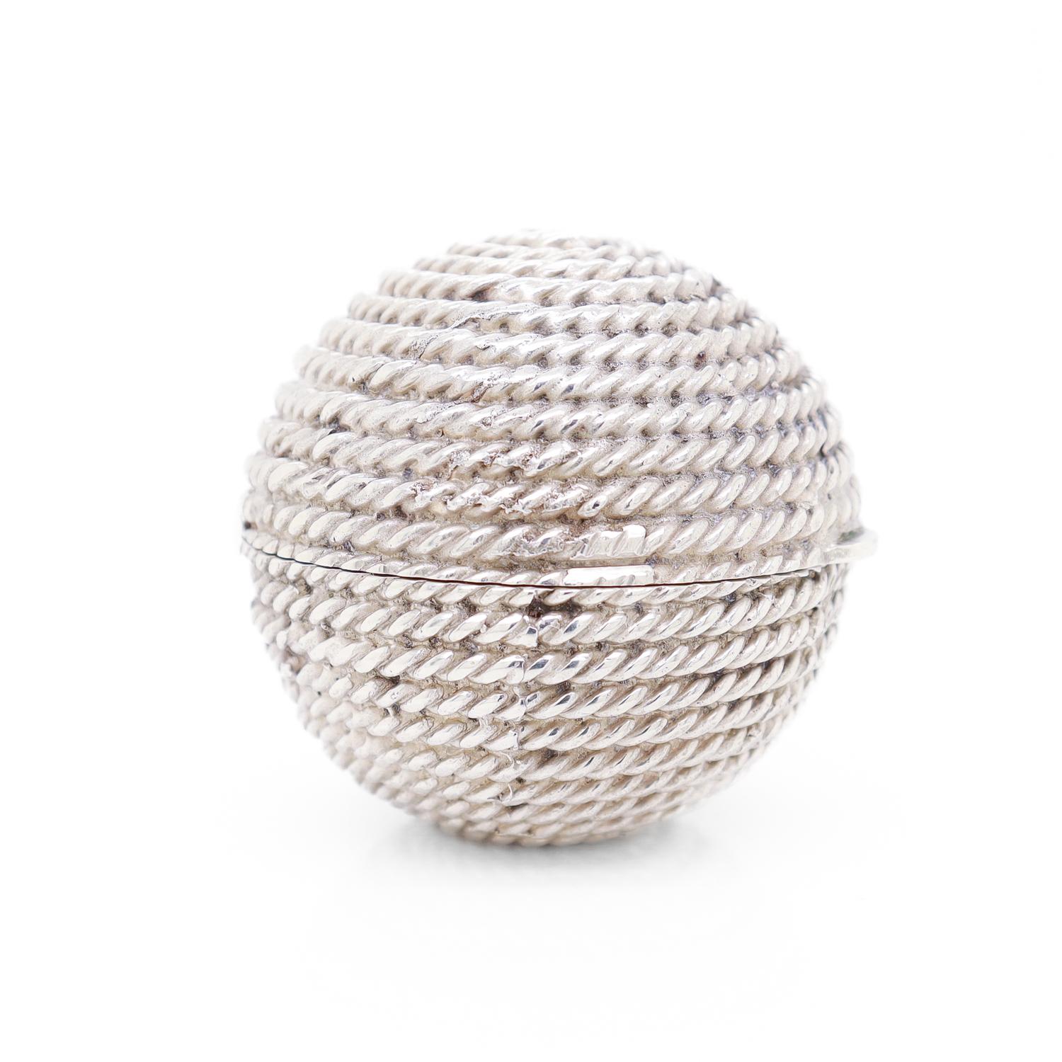 Women's or Men's Tiffany & Co. Sterling Silver Figural Ball of Yarn or Coiled Rope Pill Box