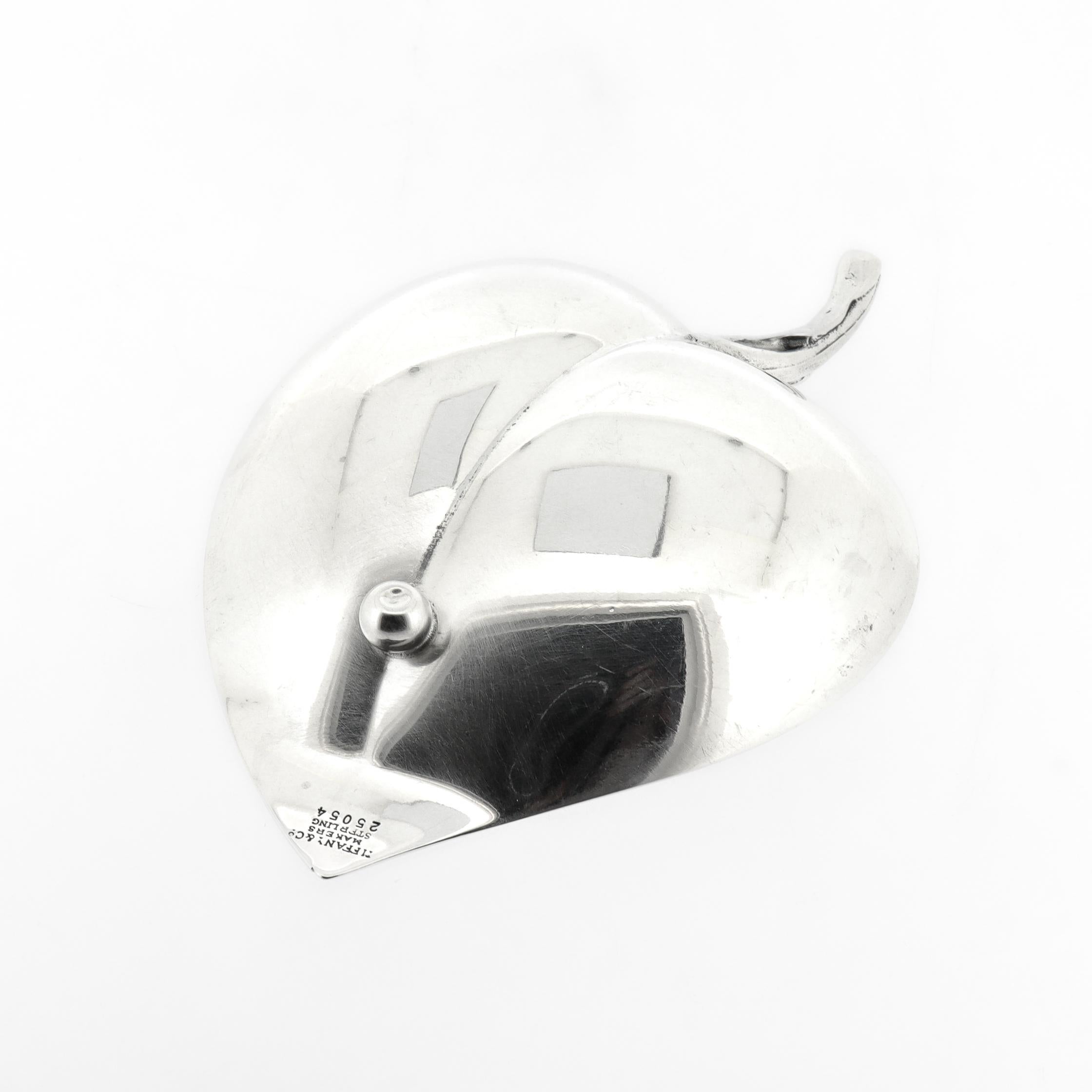 Tiffany & Co. Sterling Silber Figural Leaf Dish oder Vide Poche im Angebot 4