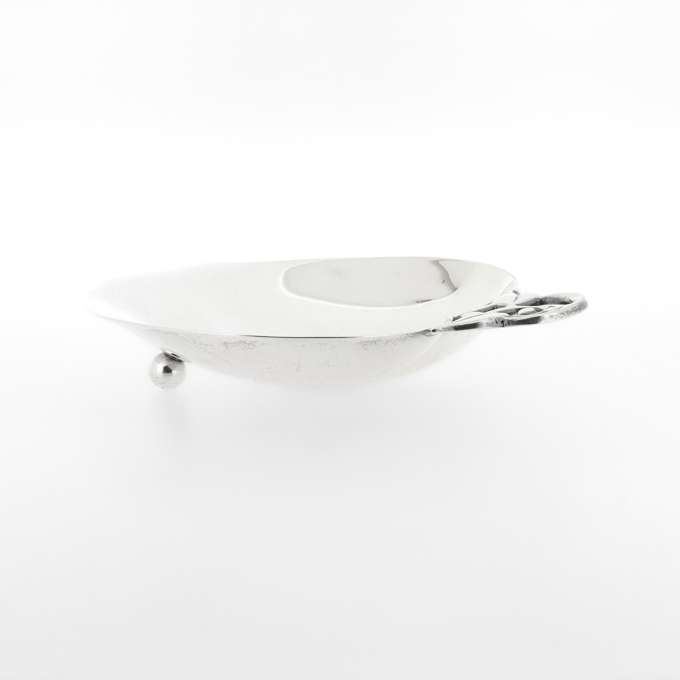 Tiffany & Co Sterling Silver Figural Leaf Dish or Vide Poche no. 22885 For Sale 6