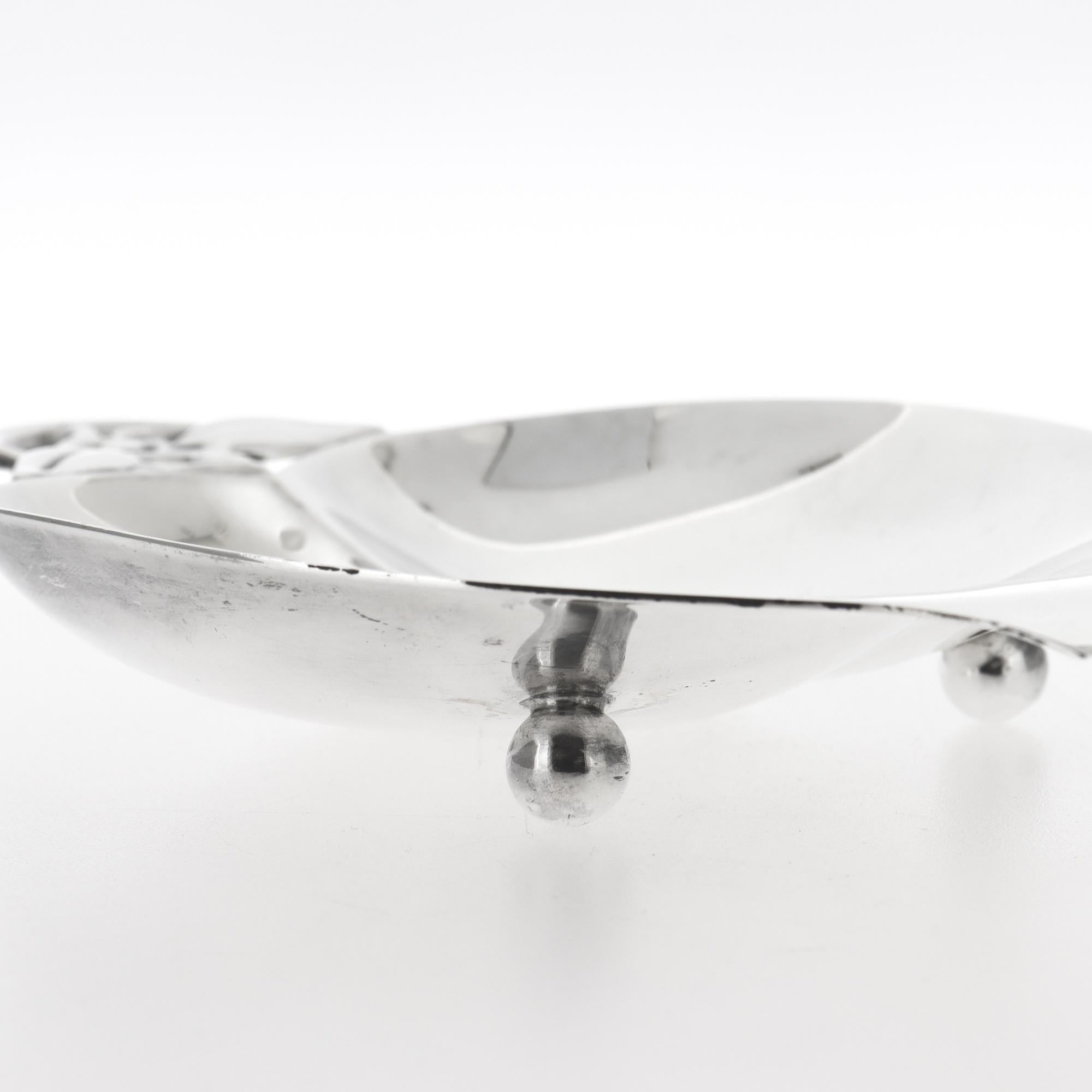 Piatto o Vide Poche in argento Tiffany & Co. in vendita 12