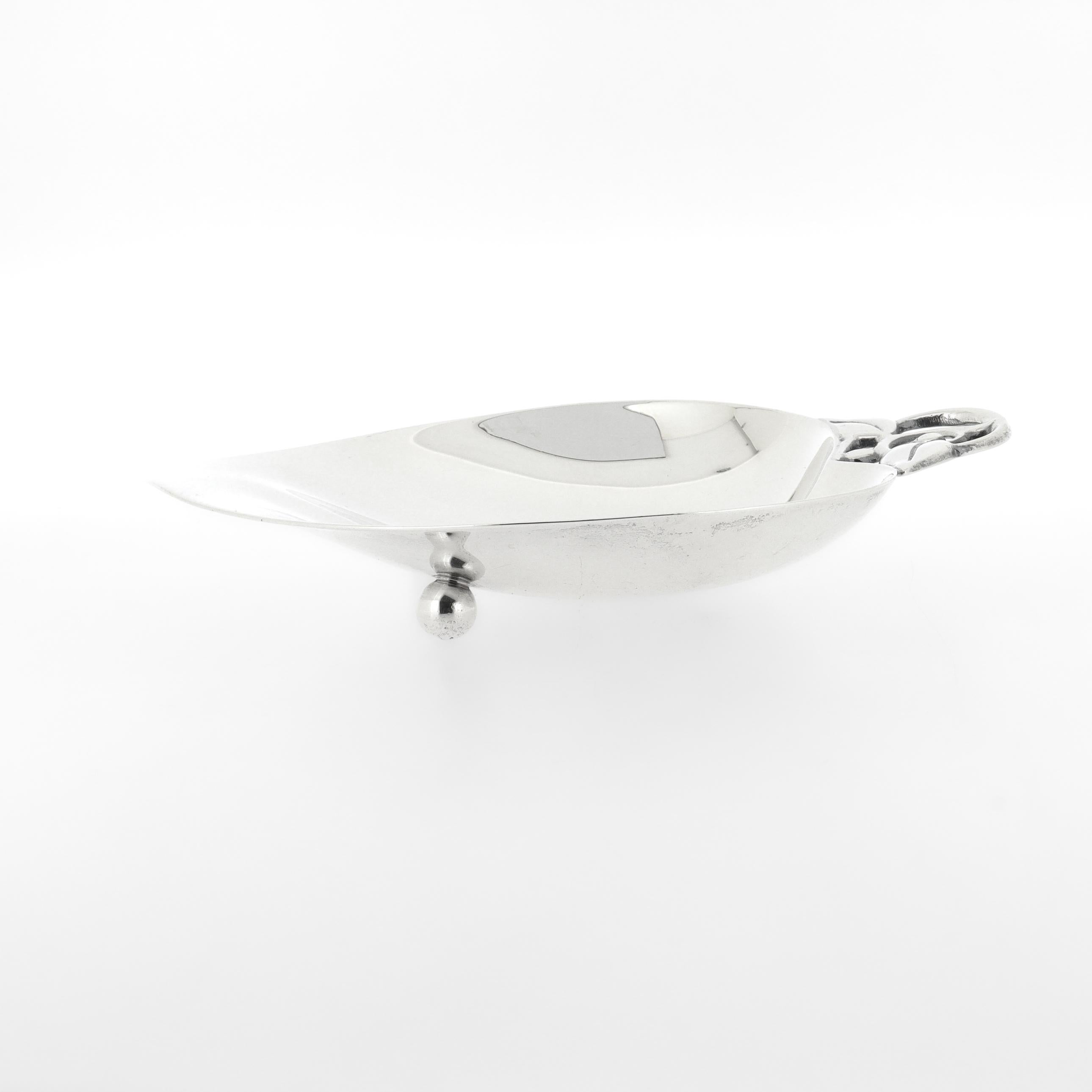 Tiffany & Co Sterling Silver Figural Leaf Dish or Vide Poche no. 22885 For Sale 3