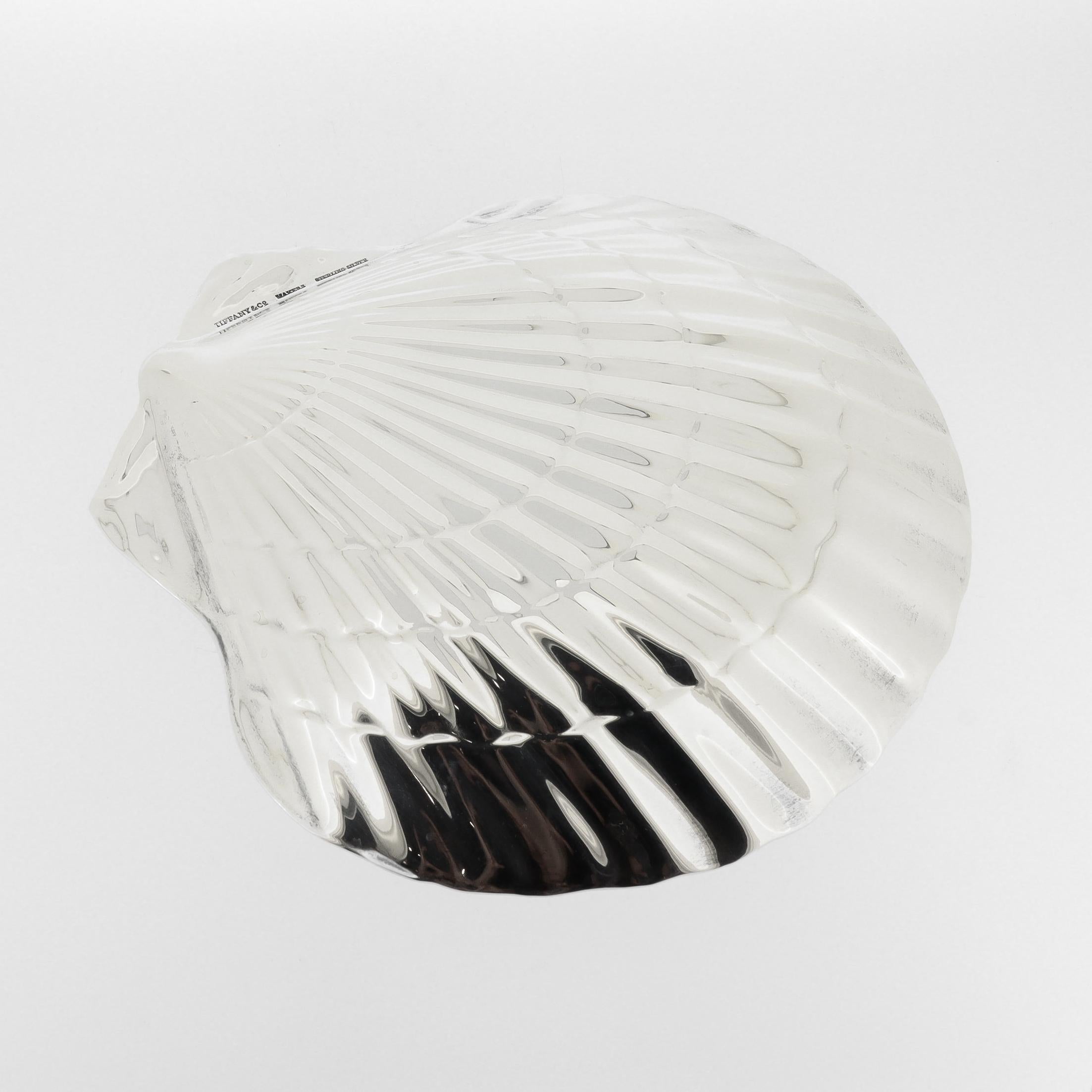 Tiffany & Co. Sterling Silver Figural Scallop Shell Dish / Vide Poche For Sale 2