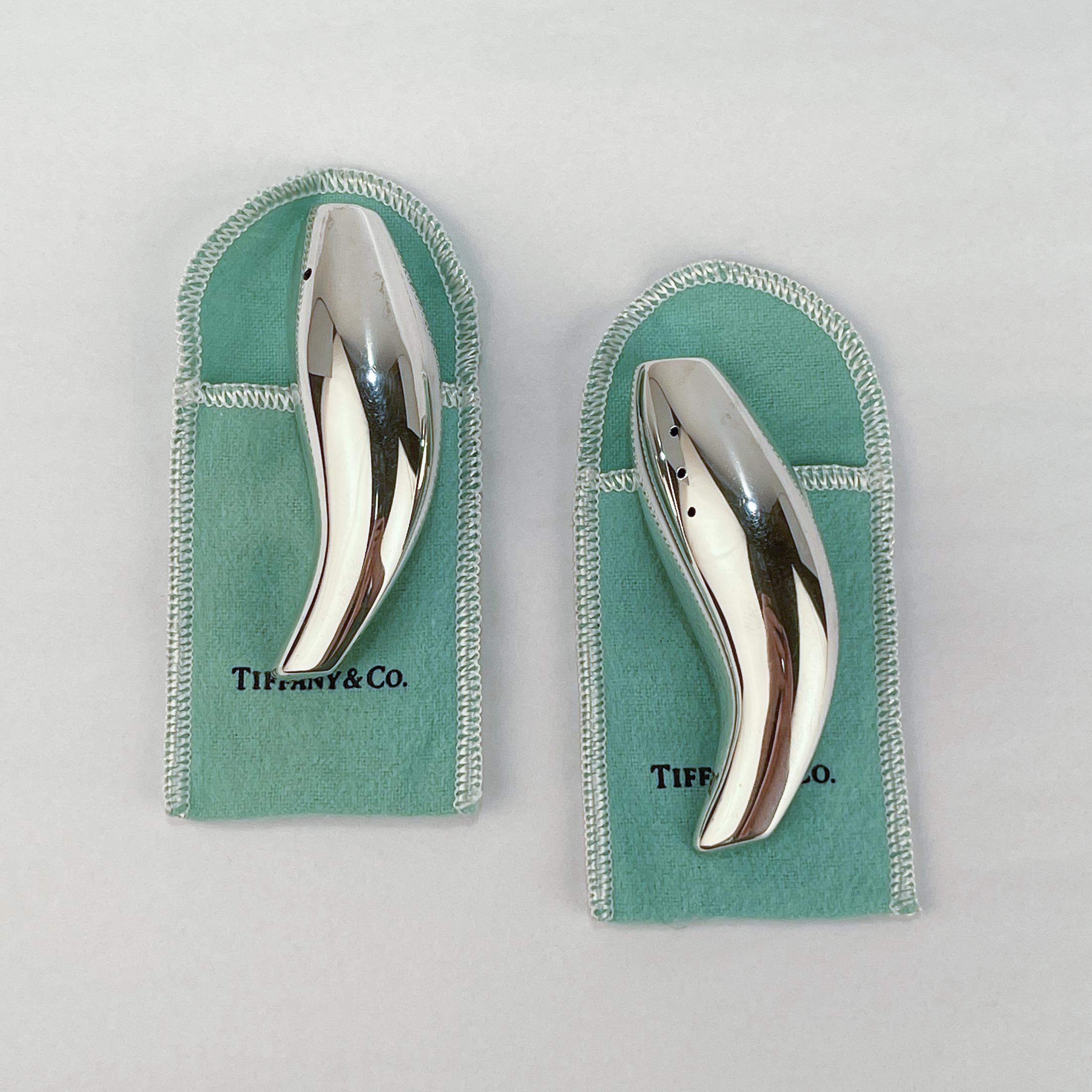 Tiffany & Co. Sterling Silver 'Fish' Salt & Pepper Shakers by Frank Gehry 4