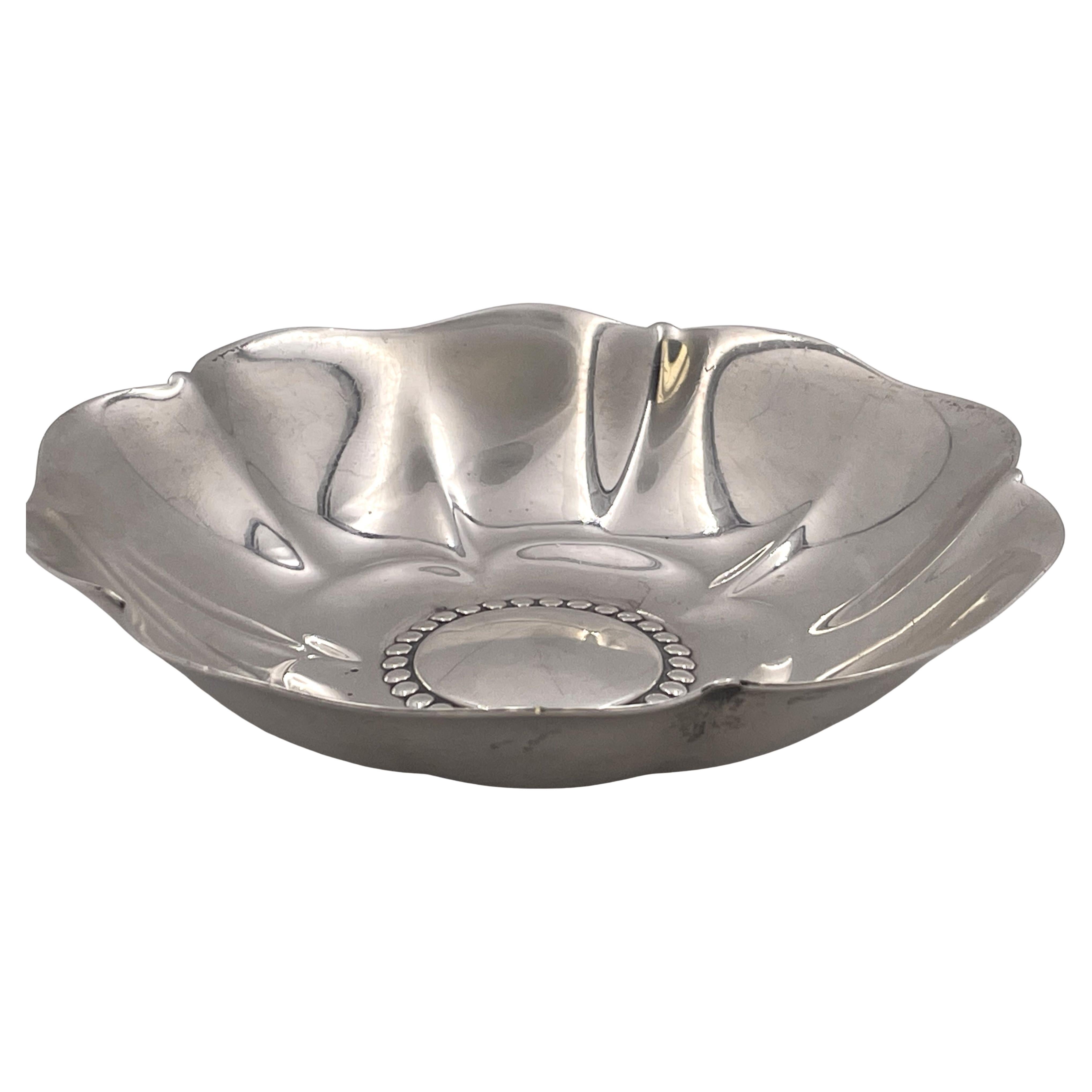 Tiffany & Co. Plato Tazón Floral de Plata de Ley