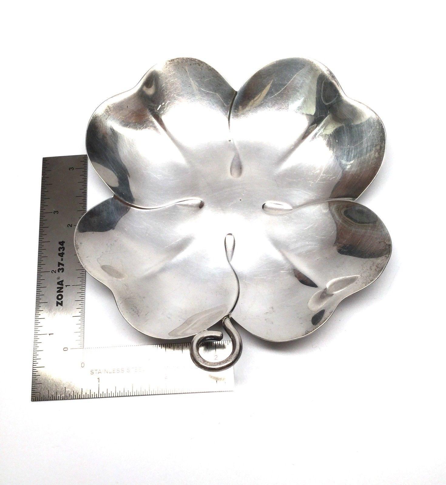 Tiffany & Co. Sterling Silver Four Leaf Clover Shamrock Dish In Good Condition In Washington Depot, CT