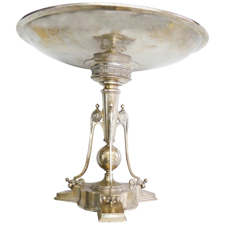 Tiffany and Co. Sterling Silver Fruit Stand For Sale at 1stDibs