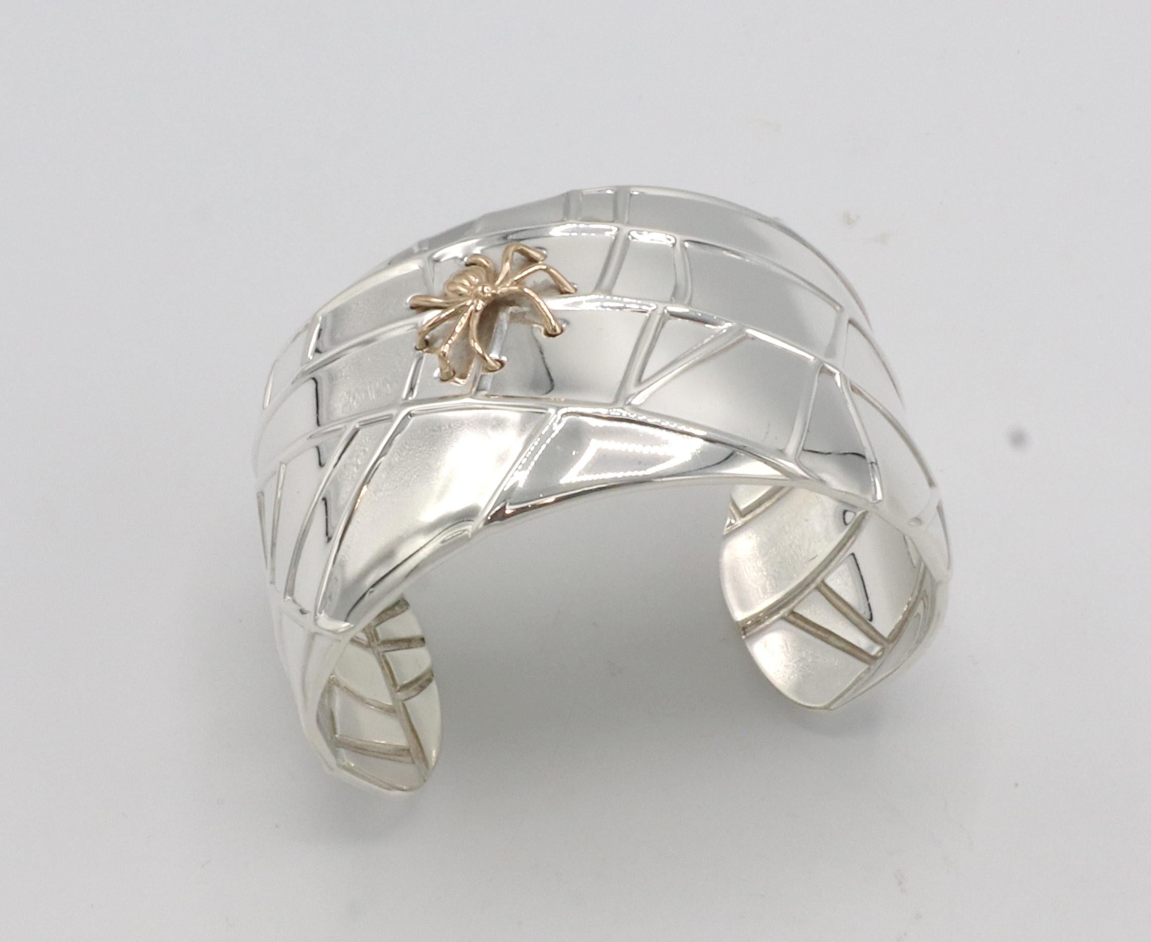 Tiffany & Co. Manschettenarmband aus Sterling Silber & Gold Spinnen (Zeitgenössisch) im Angebot