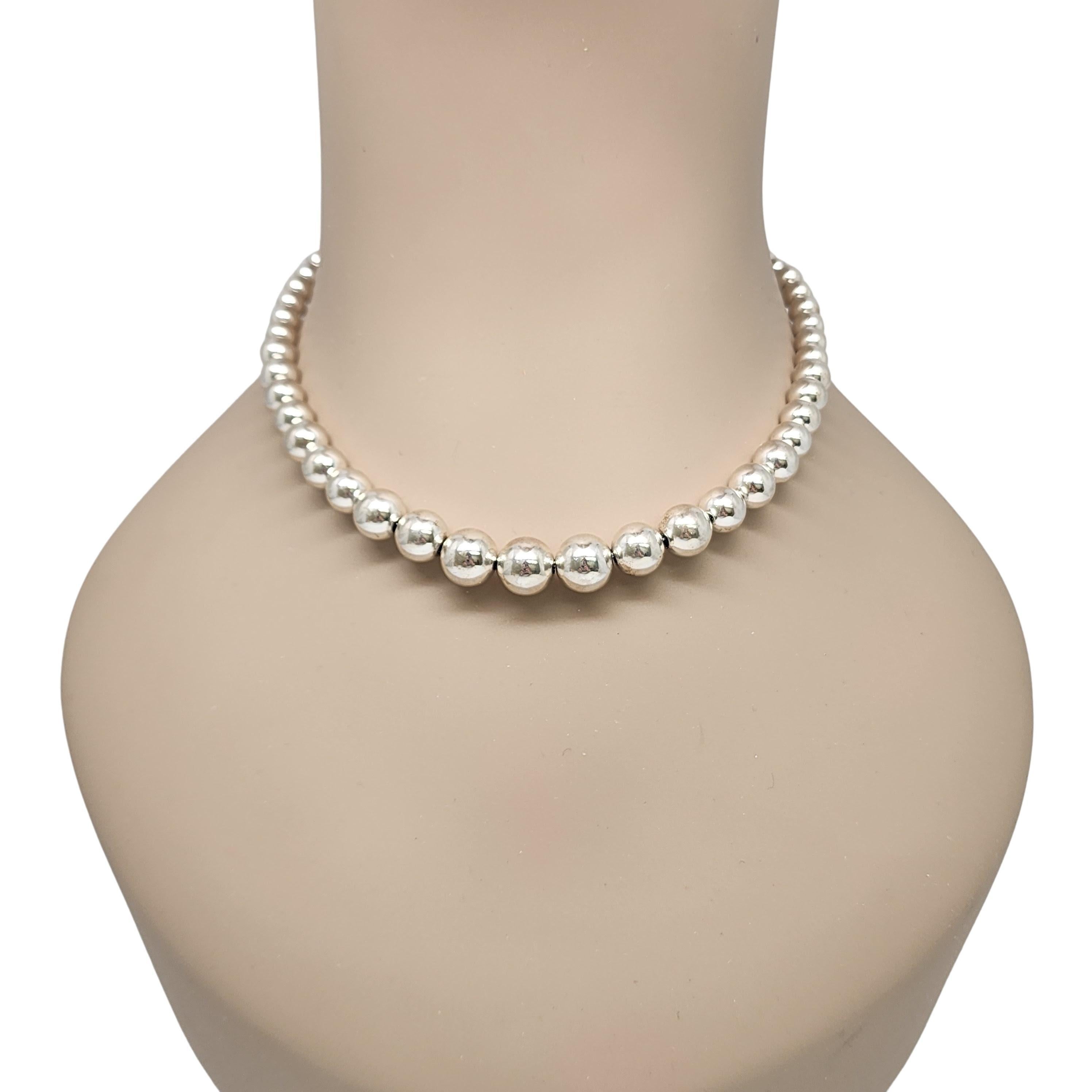 Tiffany & Co. Collier de perles à boules graduées en argent sterling 16