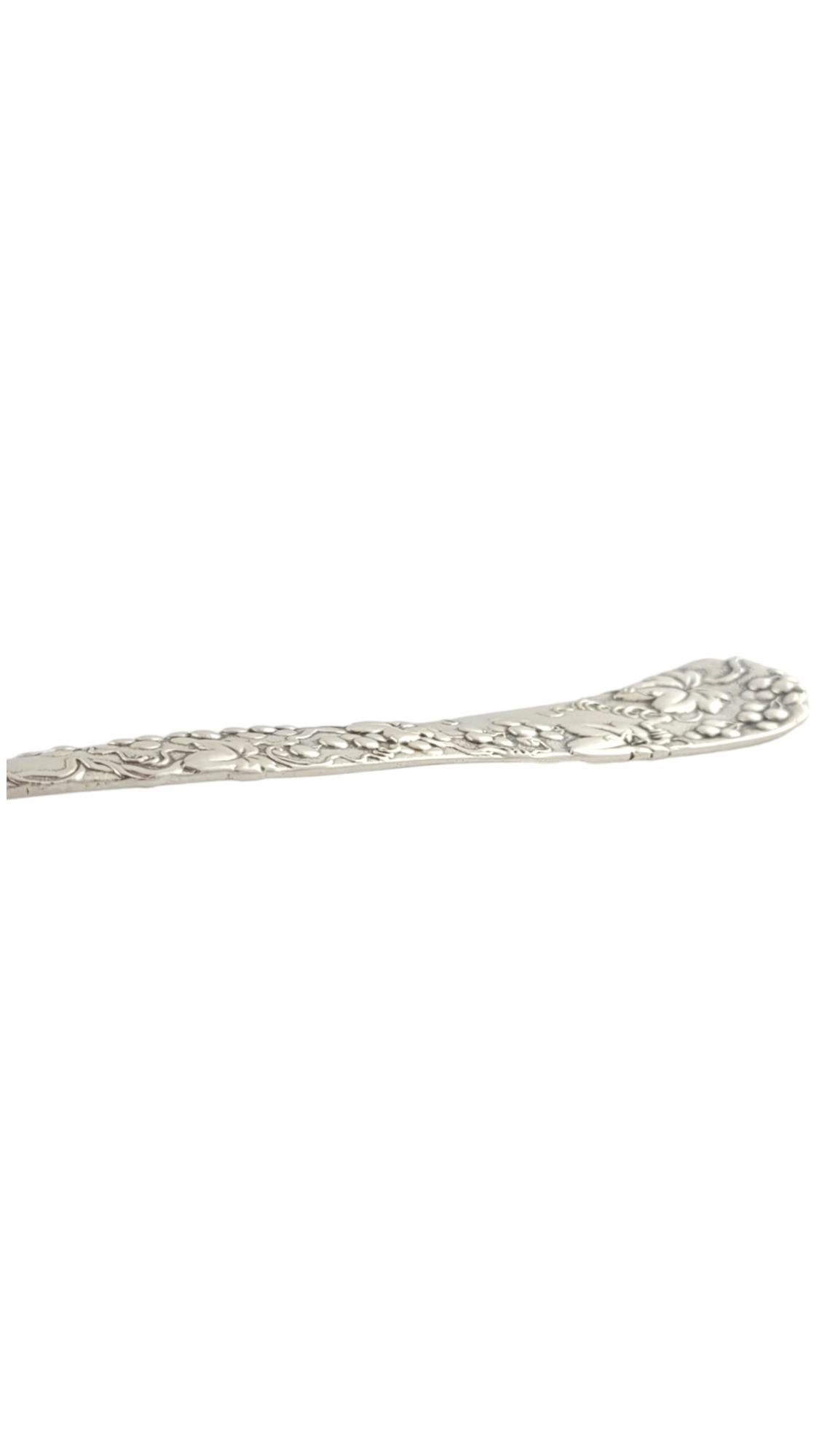 Tiffany & Co. Cucchiaio da conserva grande in argento Sterling Grape Vine #18041 in vendita 1