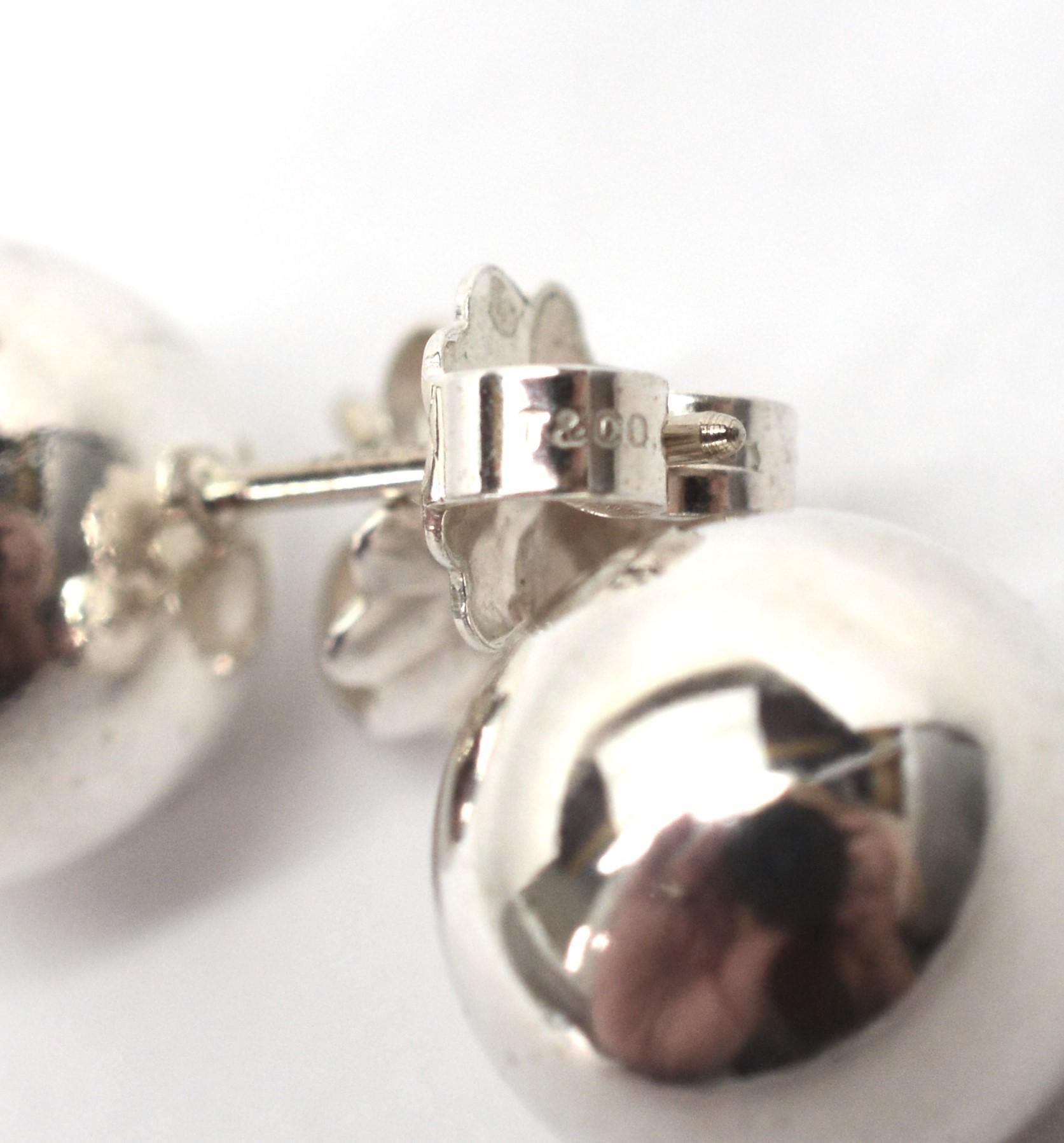 Contemporary Tiffany & Co. Sterling Silver HardWear Ball Necklace and Earrings Set