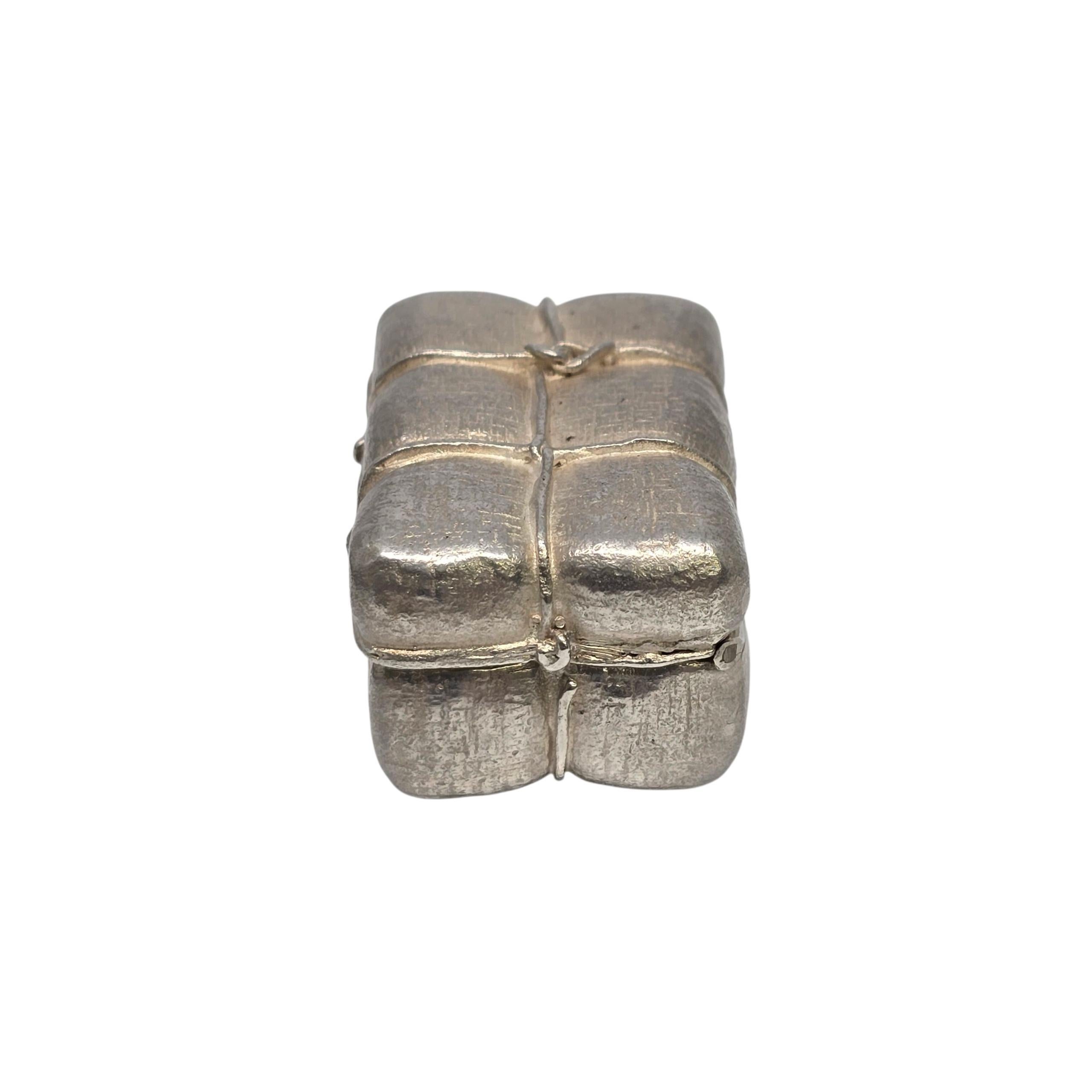 Tiffany & Co Sterling Silver Hay Bale Pill/Trinket Box #22271 For Sale 1