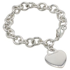 Tiffany & Co. Bracciale a catena A Link in argento sterling con charm a forma di cuore