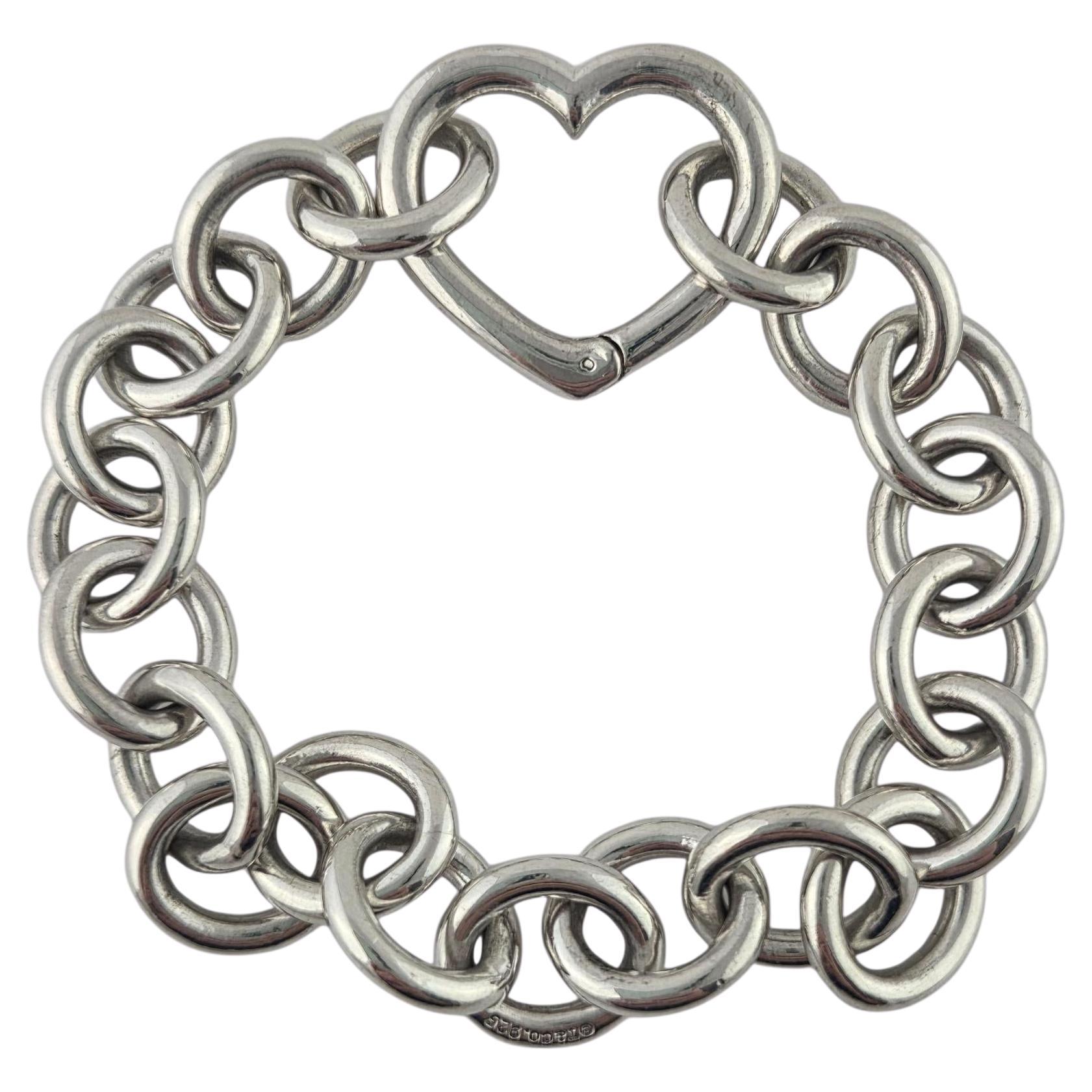 Tiffany 
Co. Sterling Silver Heart Clasp Bracelet w/Pouch #24434 im Angebot