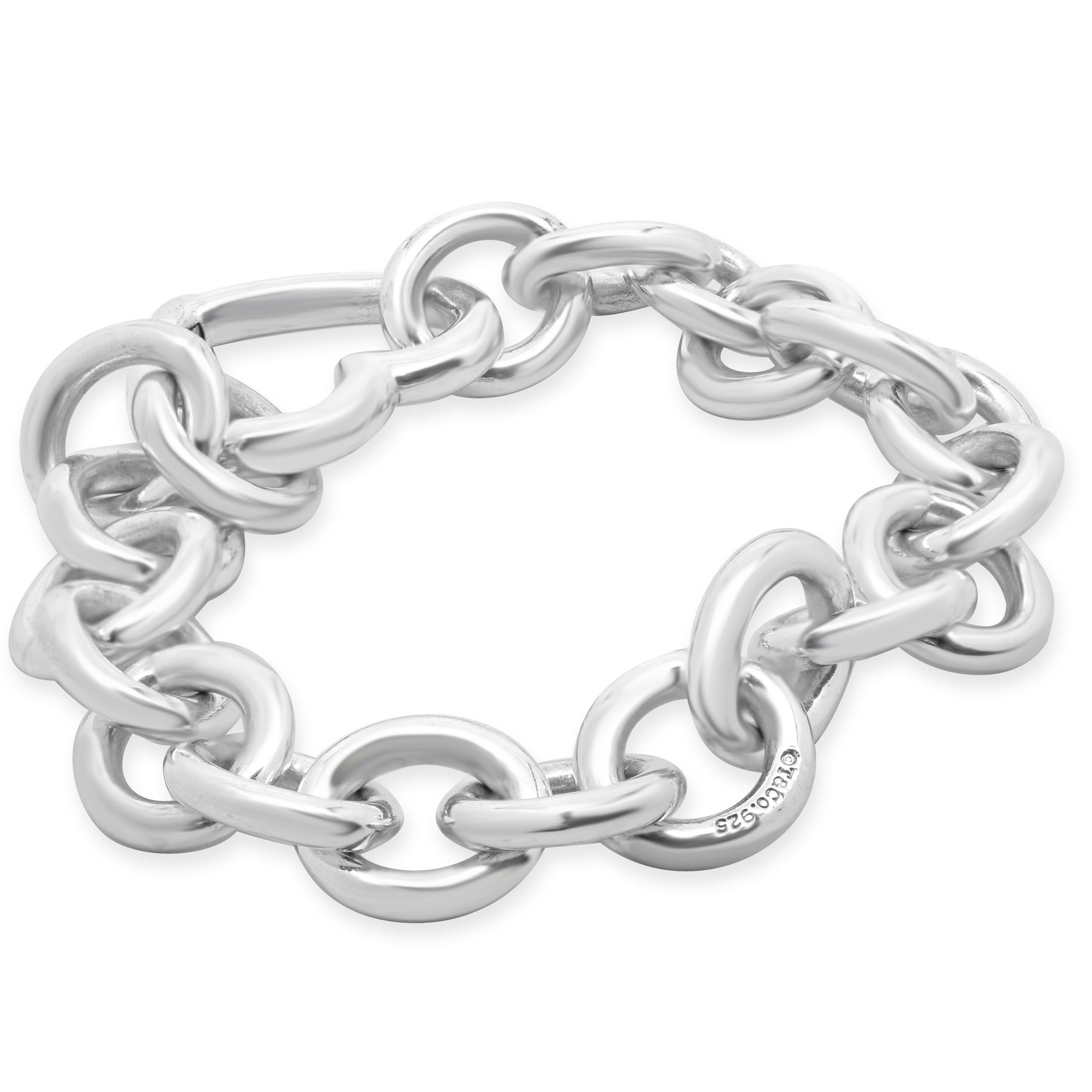 Tiffany & Co. Sterling Silver Heart Clasp Link Bracelet In Excellent Condition For Sale In Scottsdale, AZ