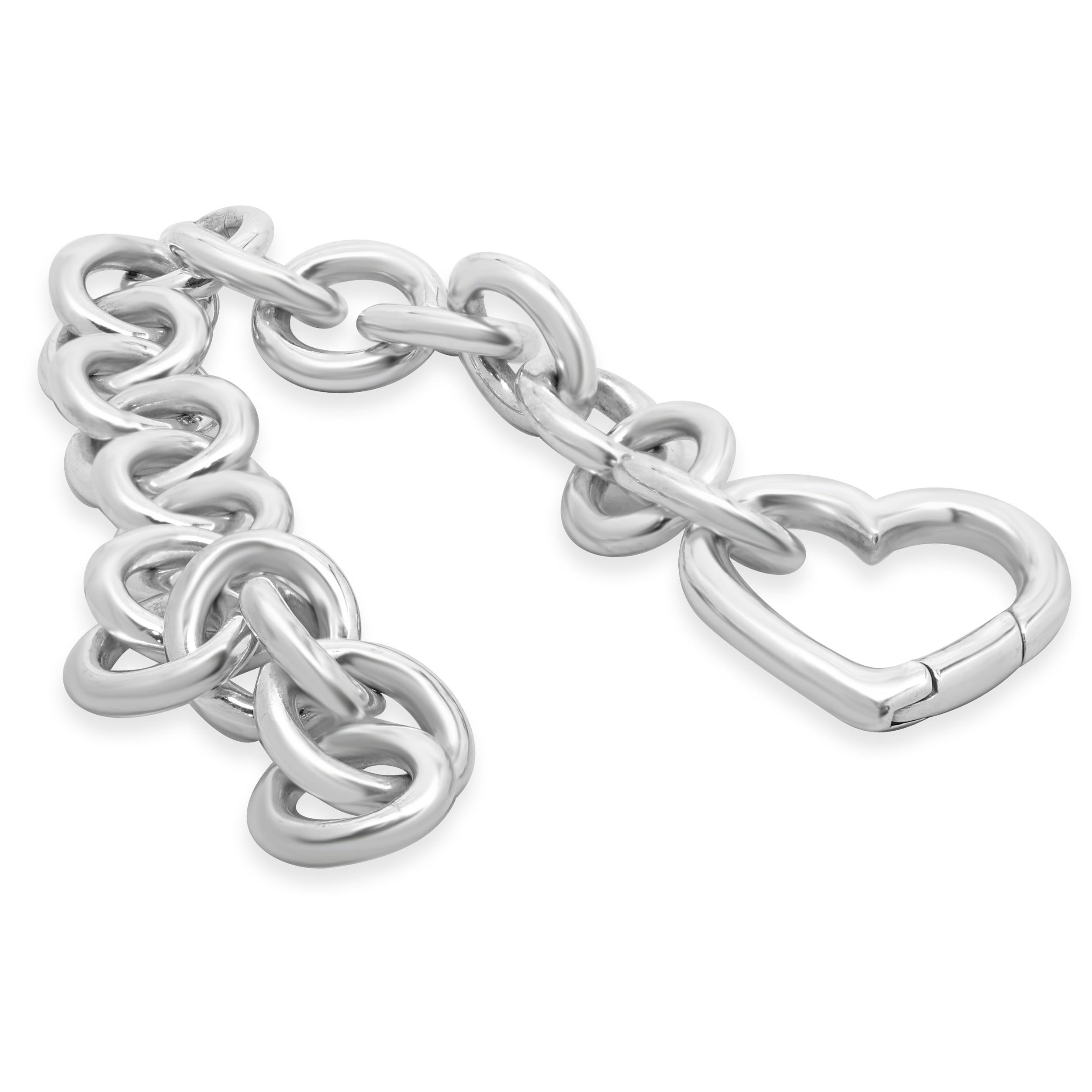 Women's or Men's Tiffany & Co. Sterling Silver Heart Clasp Link Bracelet For Sale