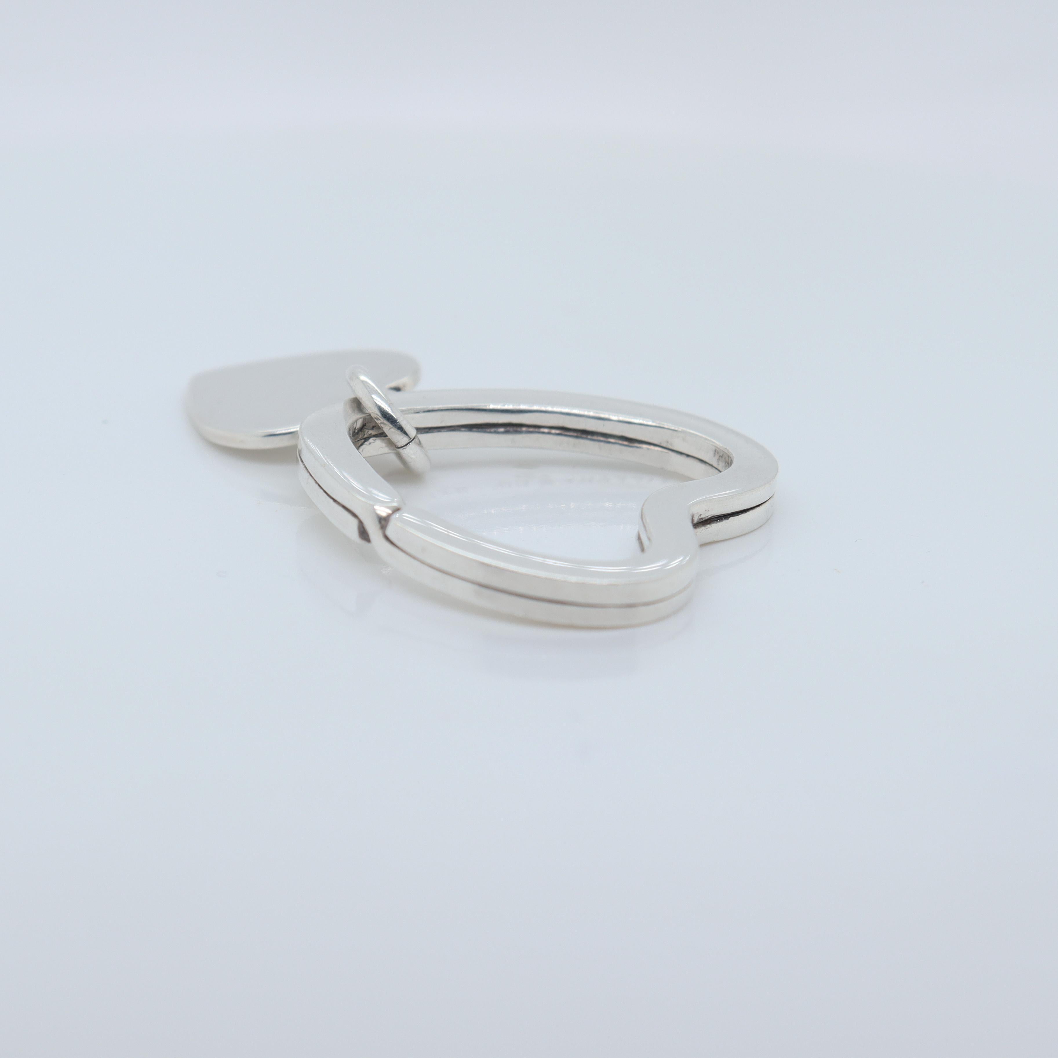 Tiffany & Co. Porte-clés ou anneau en forme de coeur en argent sterling en vente 6