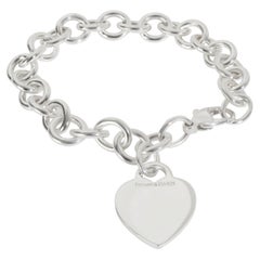 Tiffany & Co. Braccialetto con medaglietta a forma di cuore in argento sterling