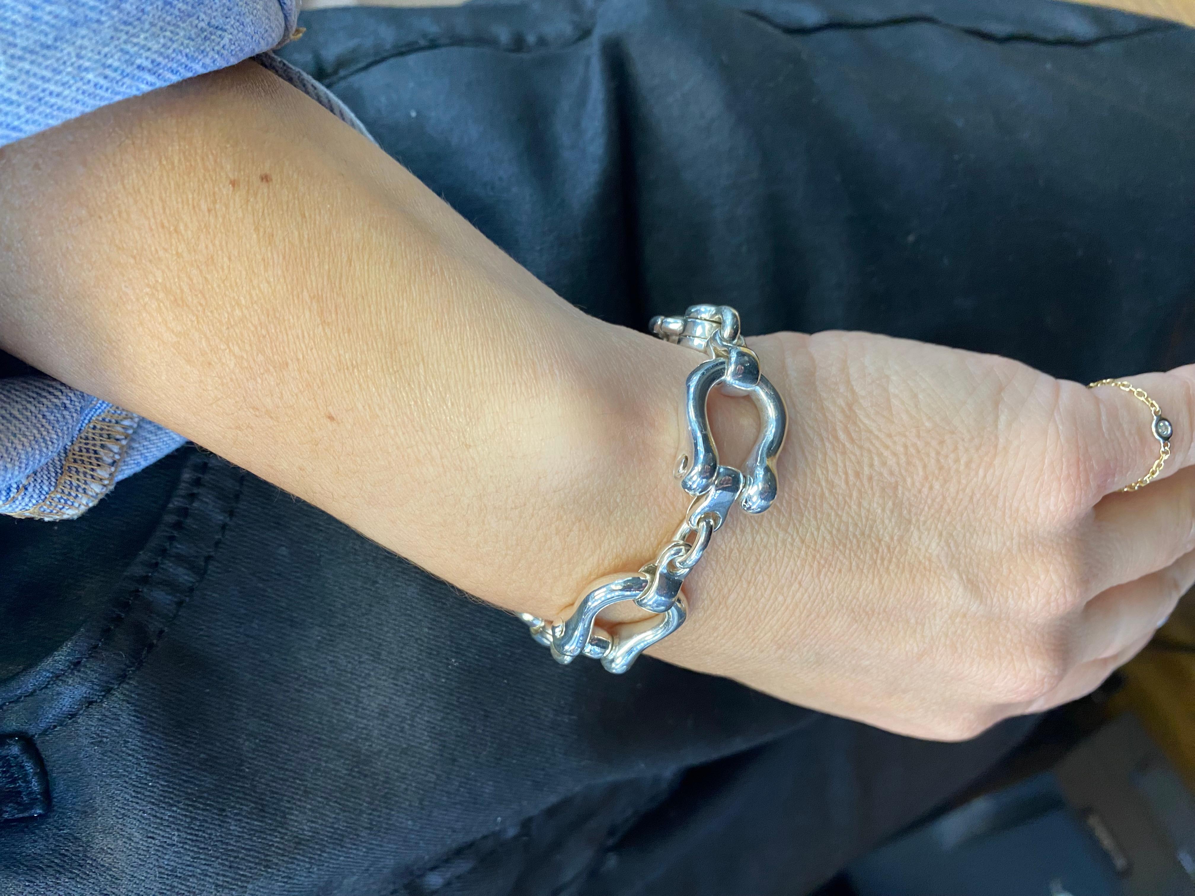 Women's Tiffany & Co. Sterling Silver Horseshoe Link Bracelet For Sale