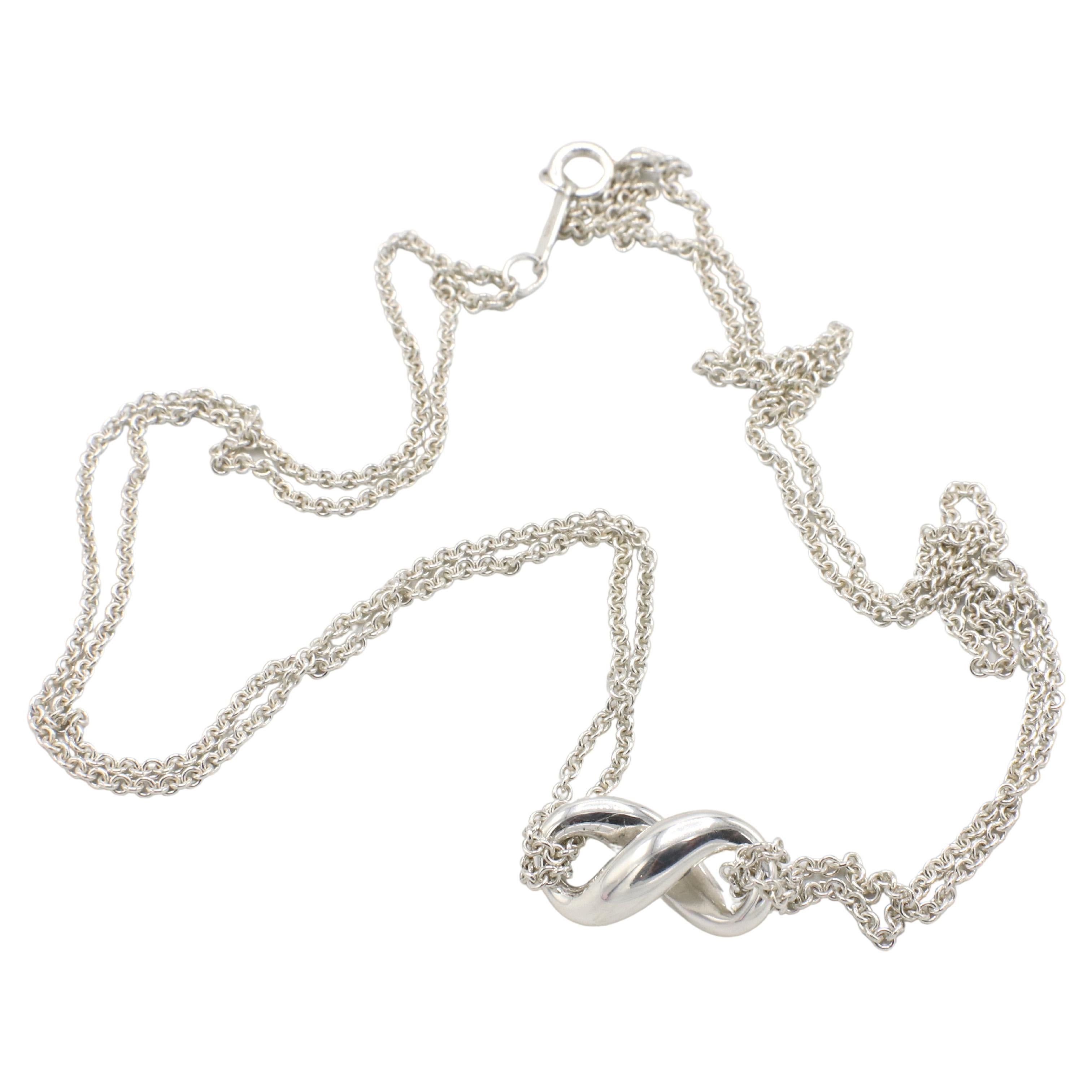 Tiffany & Co. Sterling Silber Unendlichkeit Doppelkette Anhänger Halskette (Moderne) im Angebot