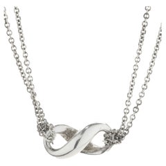 Tiffany & Co. Unendlichkeitshalskette aus Sterlingsilber