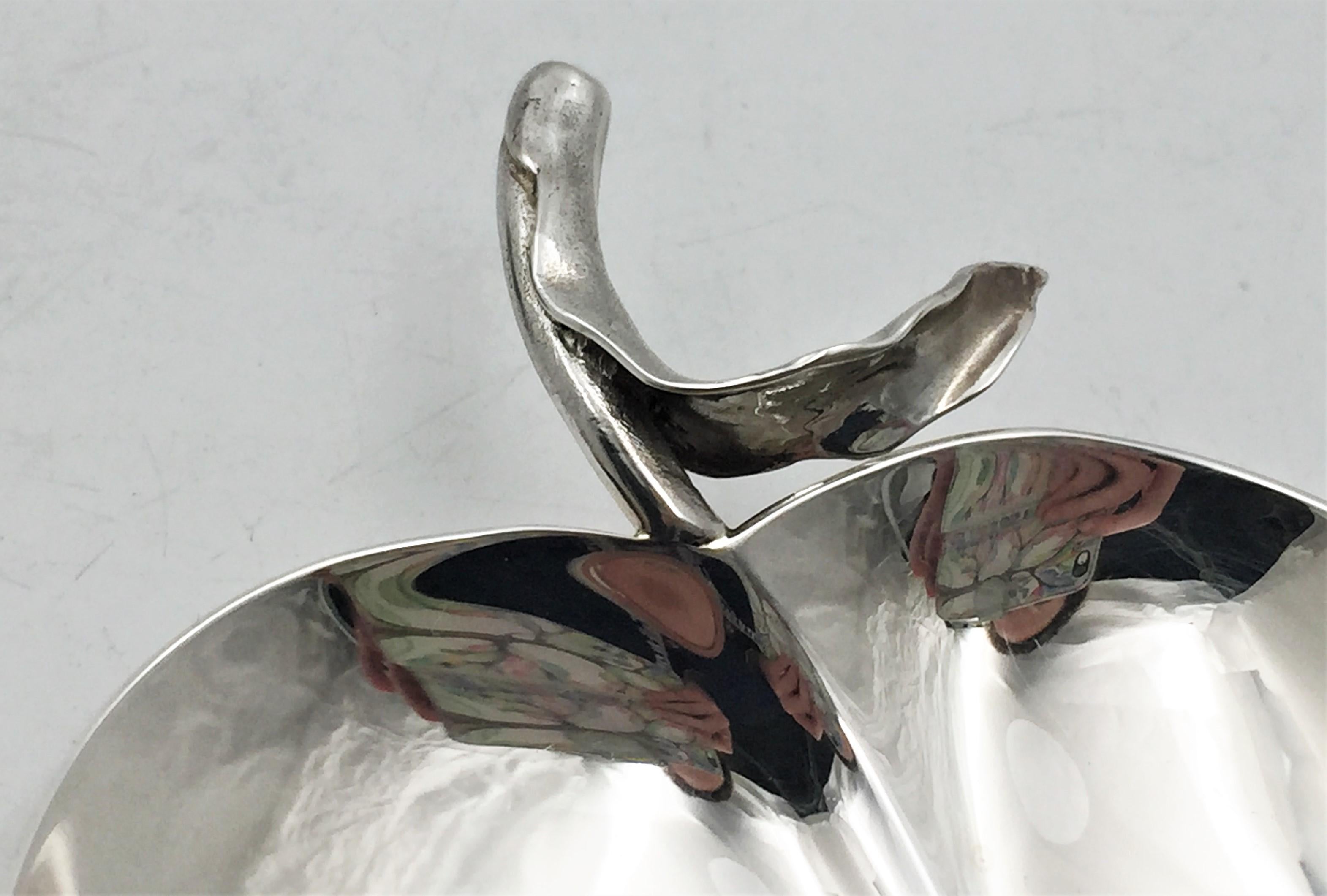 American Tiffany & Co. Sterling Silver Leaf-Shaped Dish in Mid-Century Modern Style