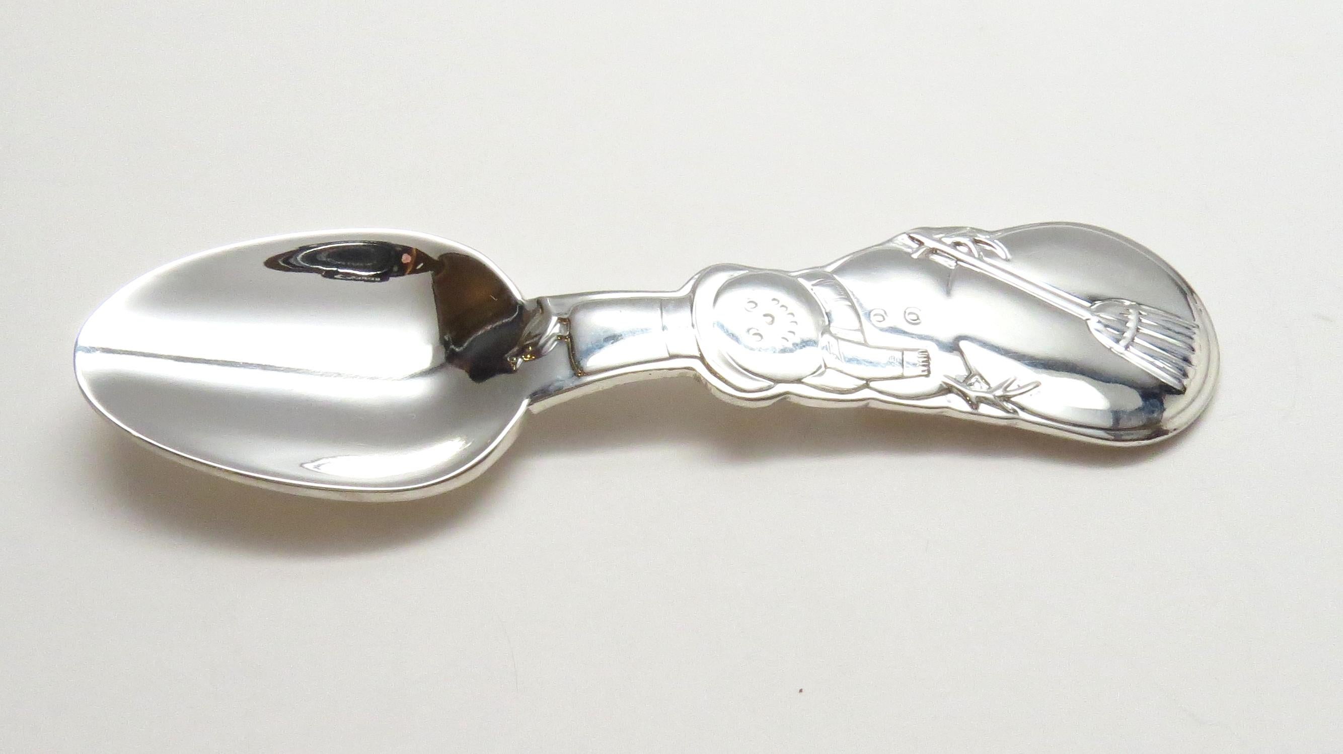 Tiffany & Co. Makers sterling silver Snowman youth spoon. Marked: TIFFANY & CO. MAKERS STERLING 925. No monogram. Measures: 4 7/8