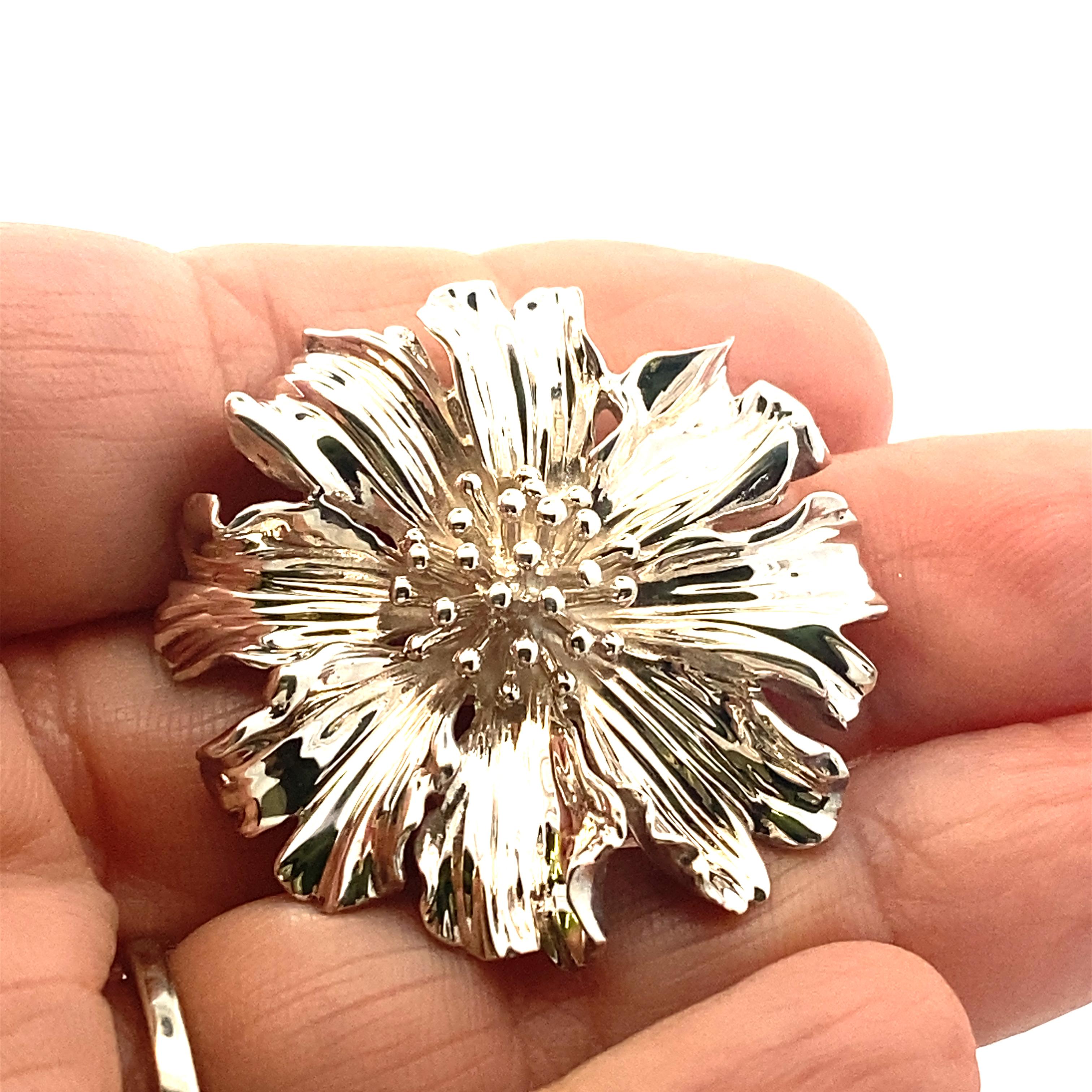 Broche caléndula de plata de ley Tiffany & Co. 1