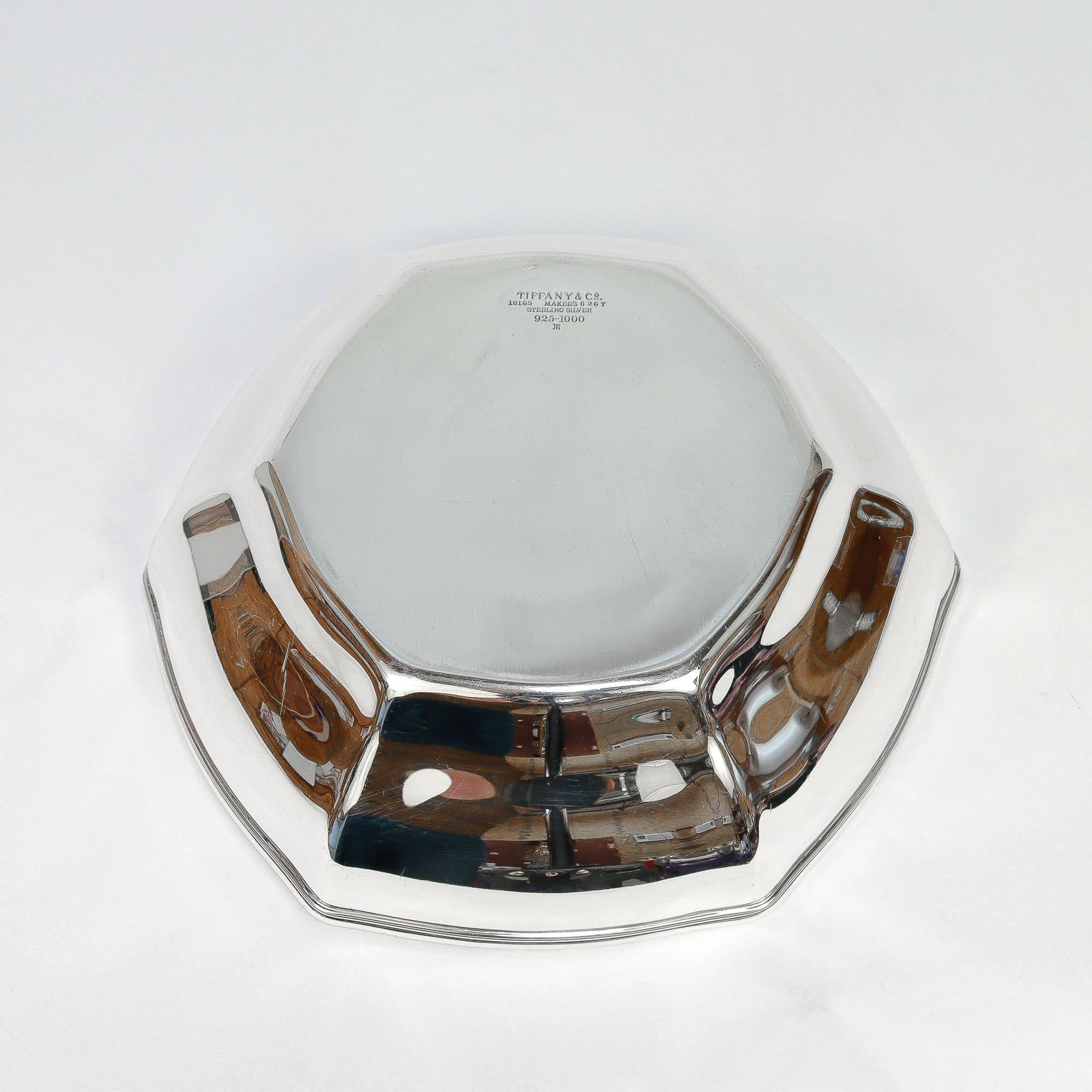 Tiffany & Co. Coupe à fruits en argent Sterling Mid-Century Modern en vente 2