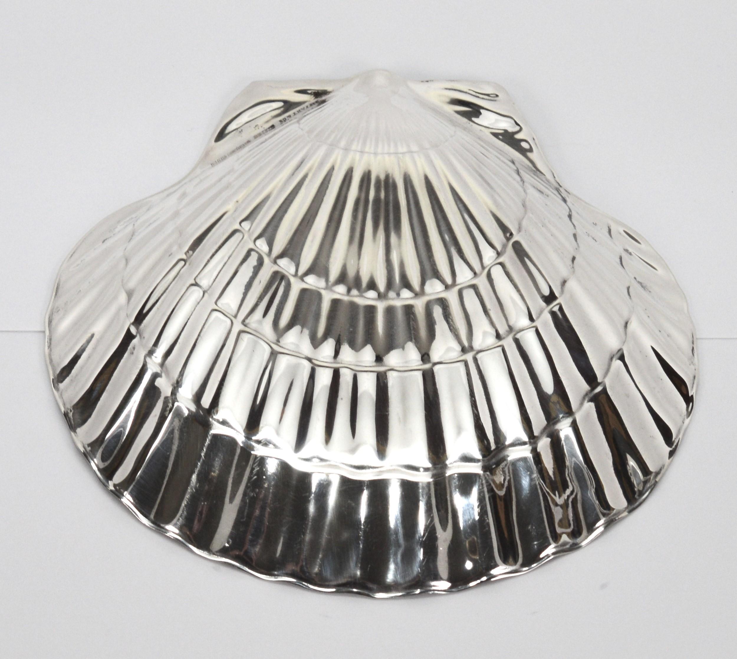Women's or Men's Tiffany & Co. Sterling Silver Mid-Century Modern Scallop Shell Dish