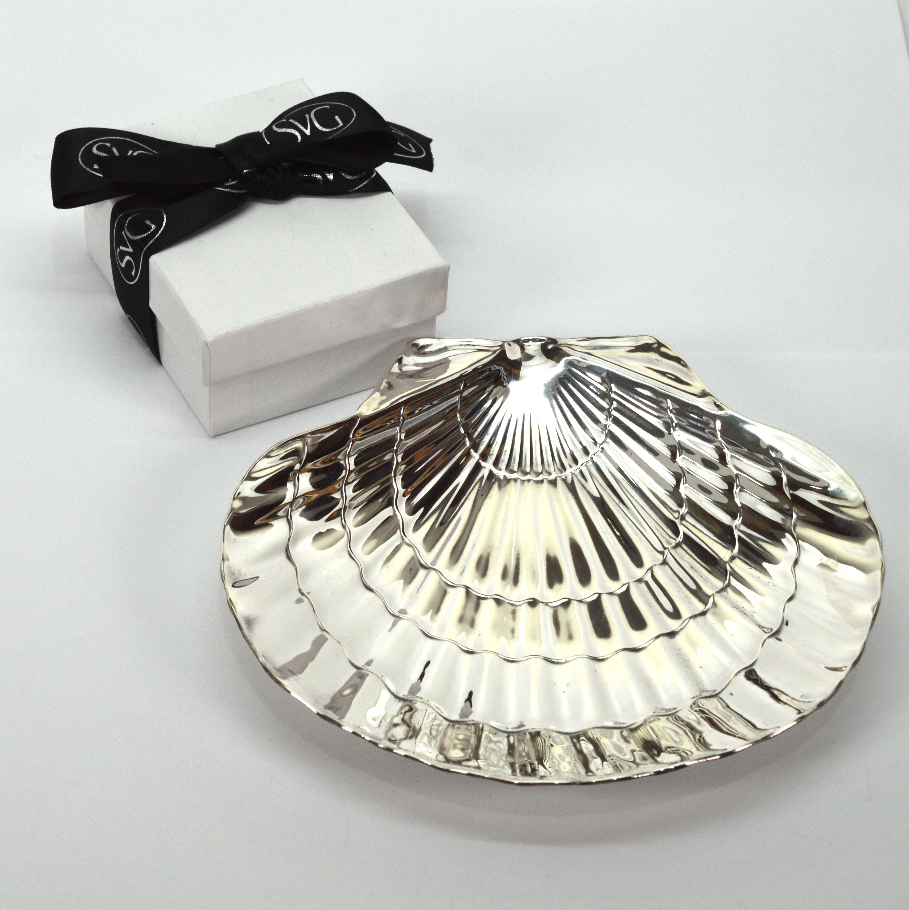 Tiffany & Co. Sterling Silver Mid-Century Modern Scallop Shell Dish 3