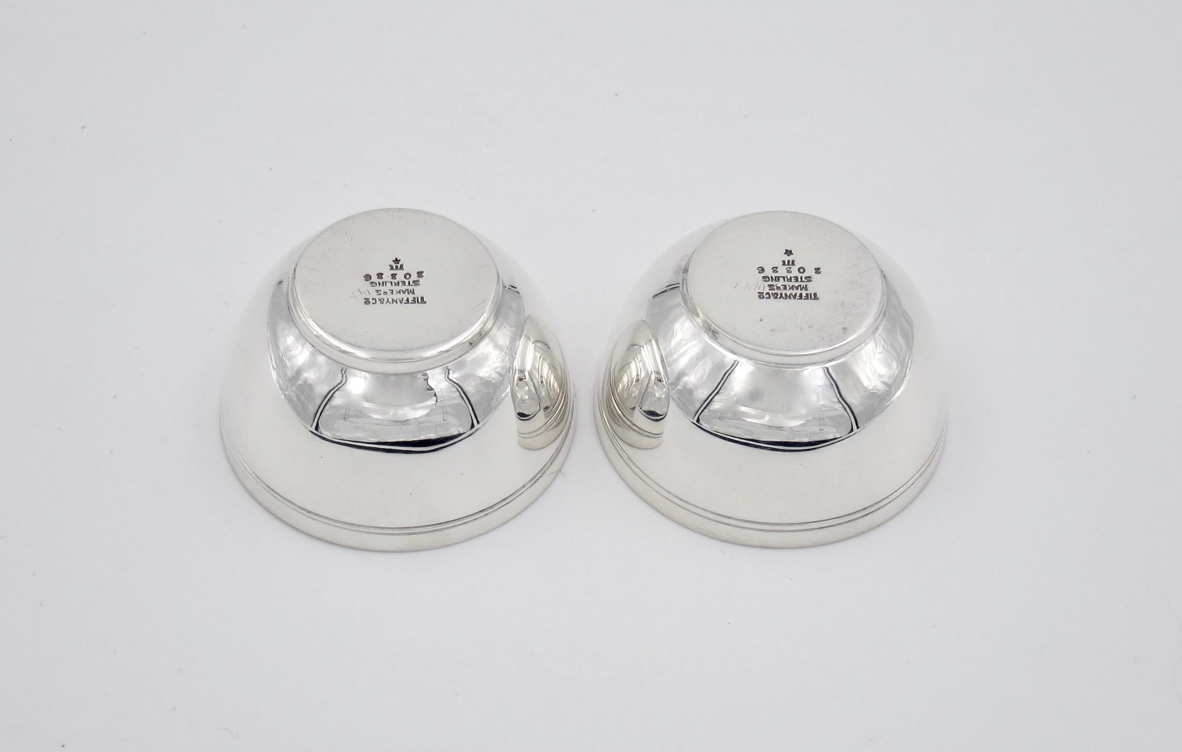 Tiffany & Co. Sterling Silver Miniature Bowls or Salt Cellar Pair from 1924 In Good Condition In Los Angeles, CA