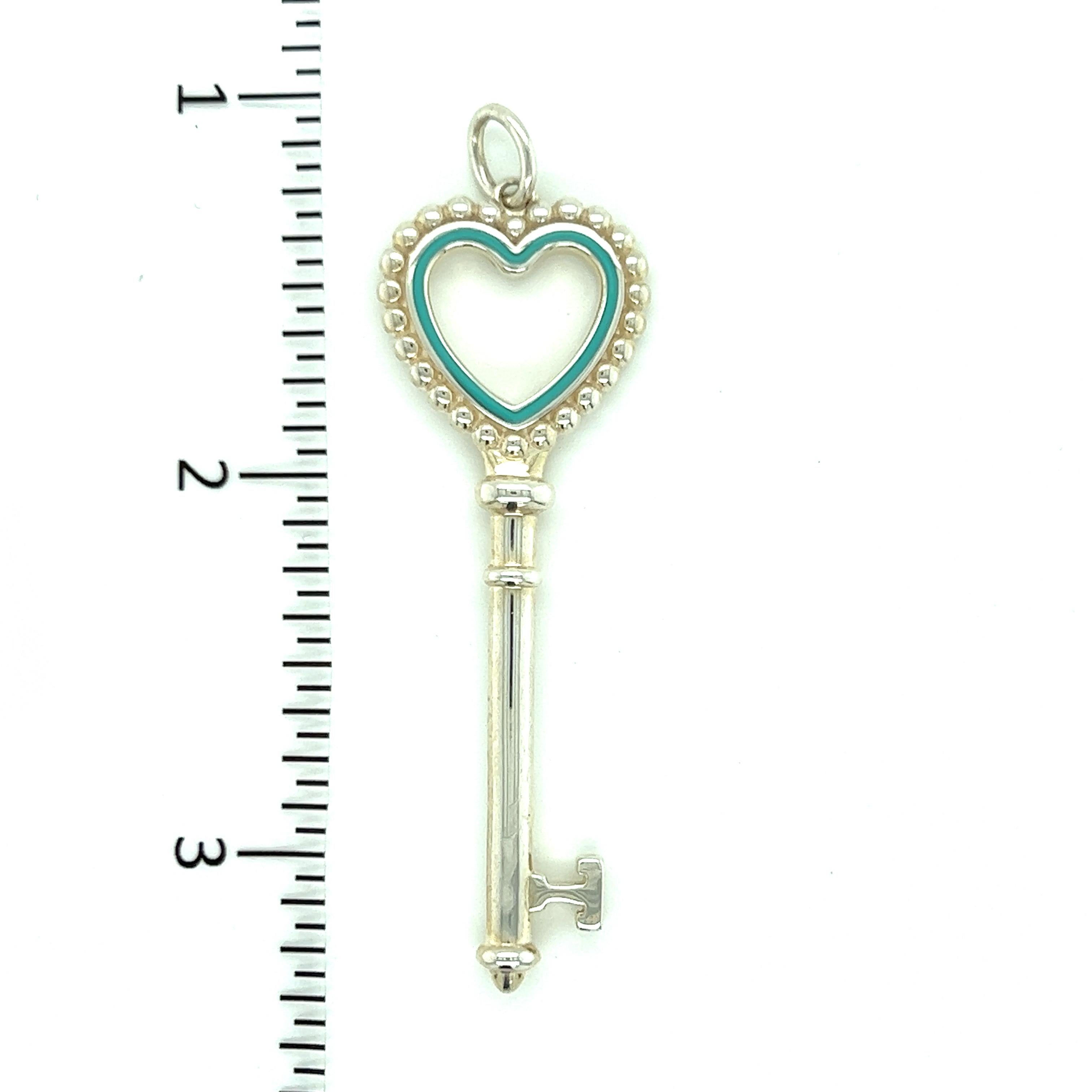 Tiffany & Co. Sterling Silver Mint Green Enamel Bead Heart Key Charm Pendant For Sale 2