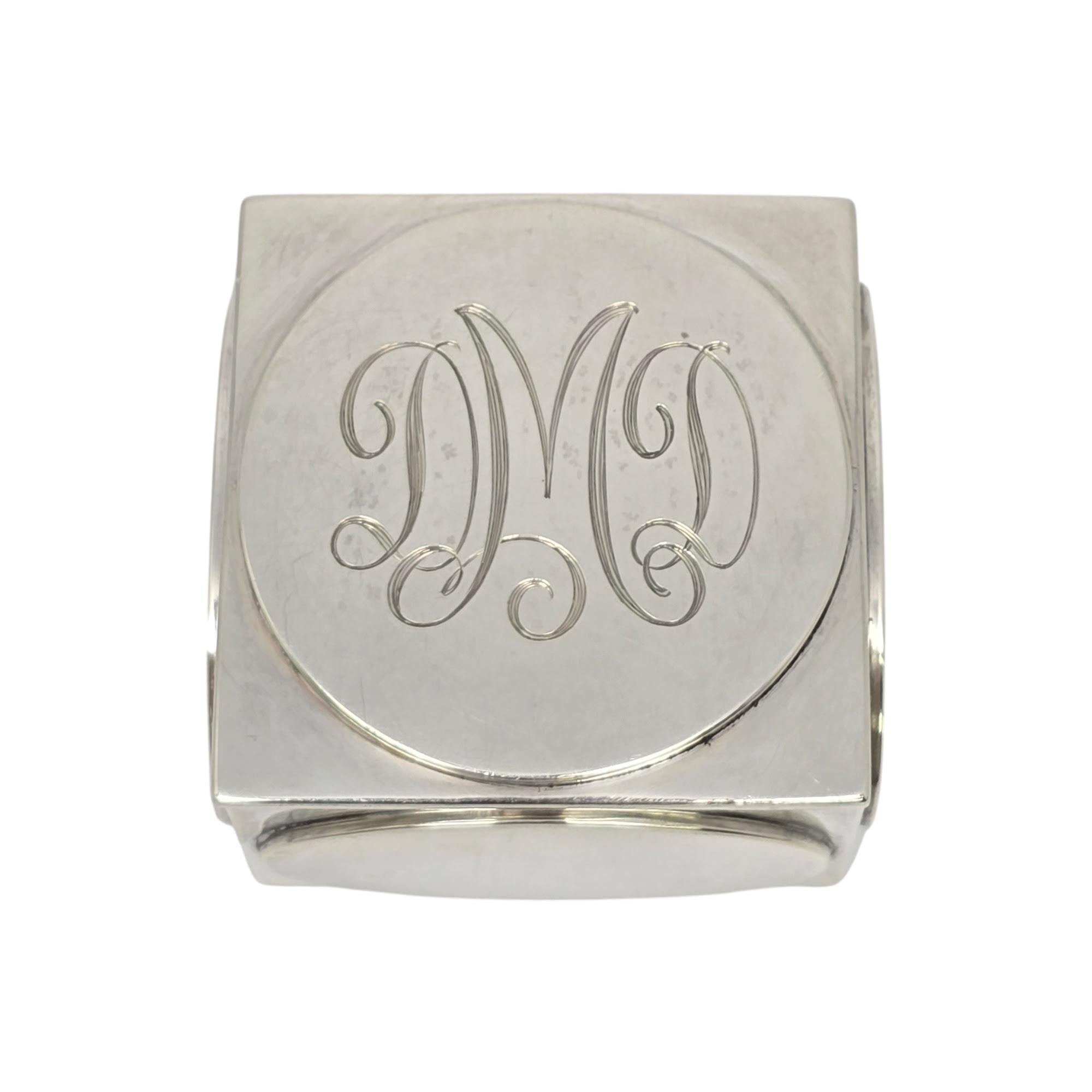 Donna Tiffany & Co. Scatola portagioie con specchio in argento sterling con mono #20375 in vendita