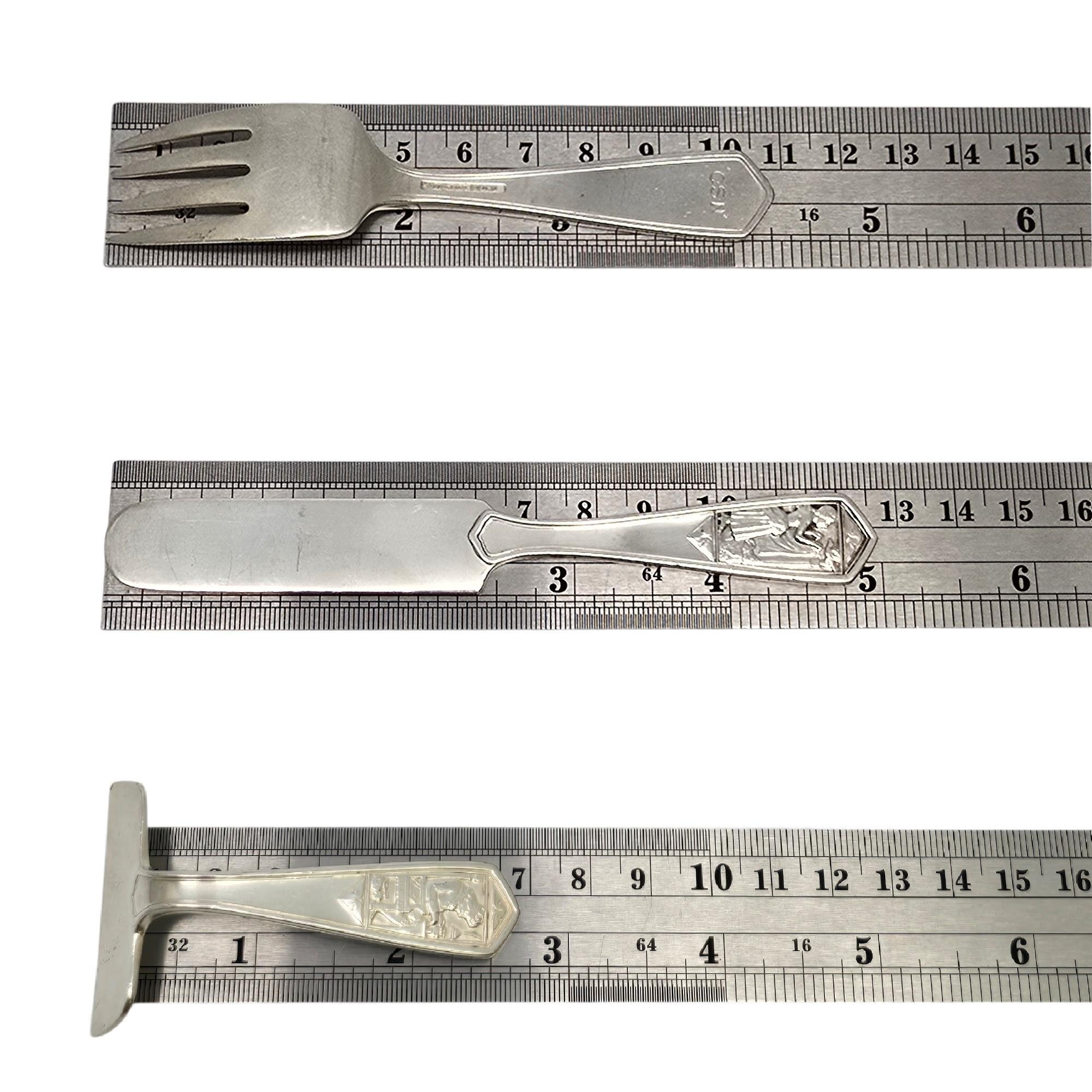 Tiffany & Co. Sterling Silver Old King Cole Set per la pappa del bambino w/Mono #19620 in vendita 6