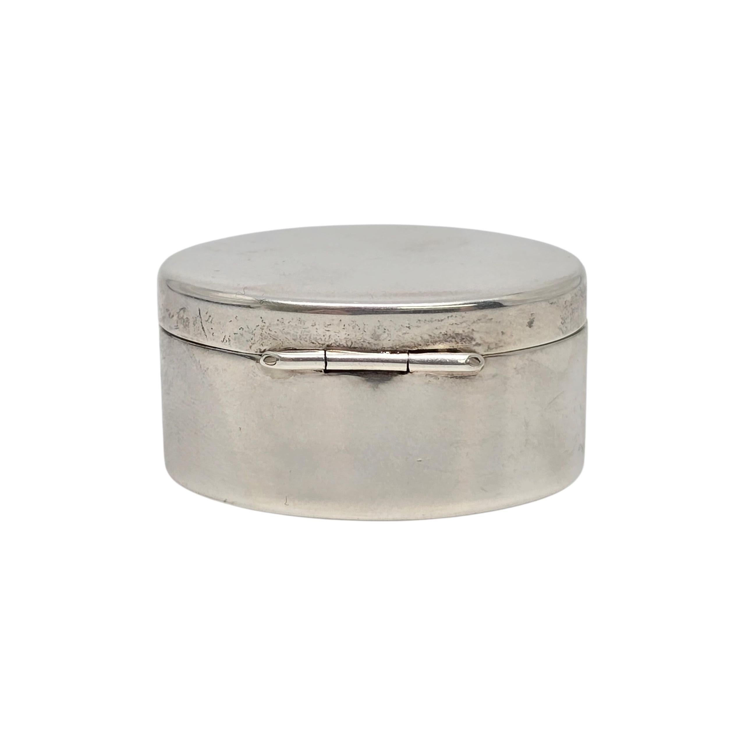Tiffany & Co Sterling Silver Oval Shaker Style Pill/Trinket Box #22272 In Good Condition For Sale In Washington Depot, CT