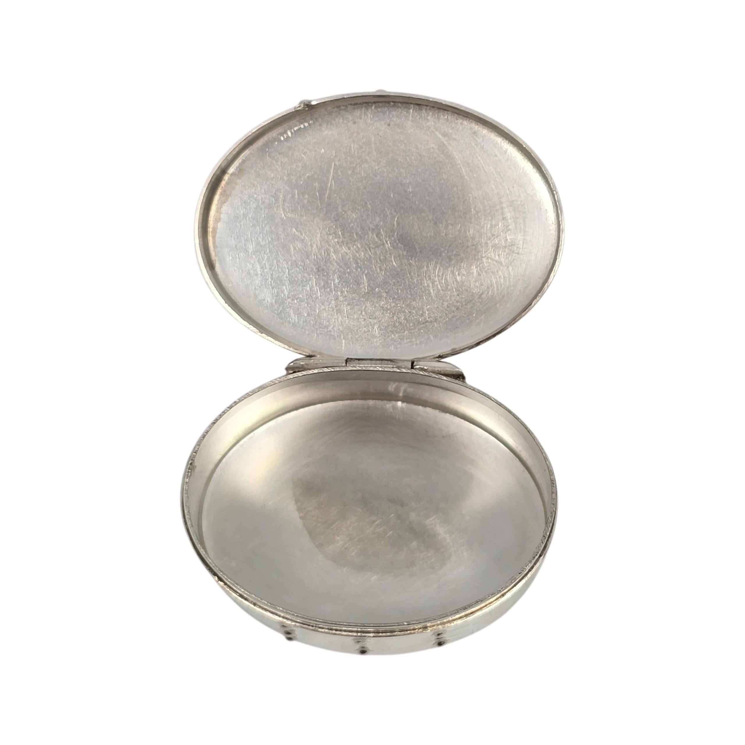 Tiffany & Co Sterling Silver Oval Shaker Style Pill/Trinket Box #22272 For Sale 3