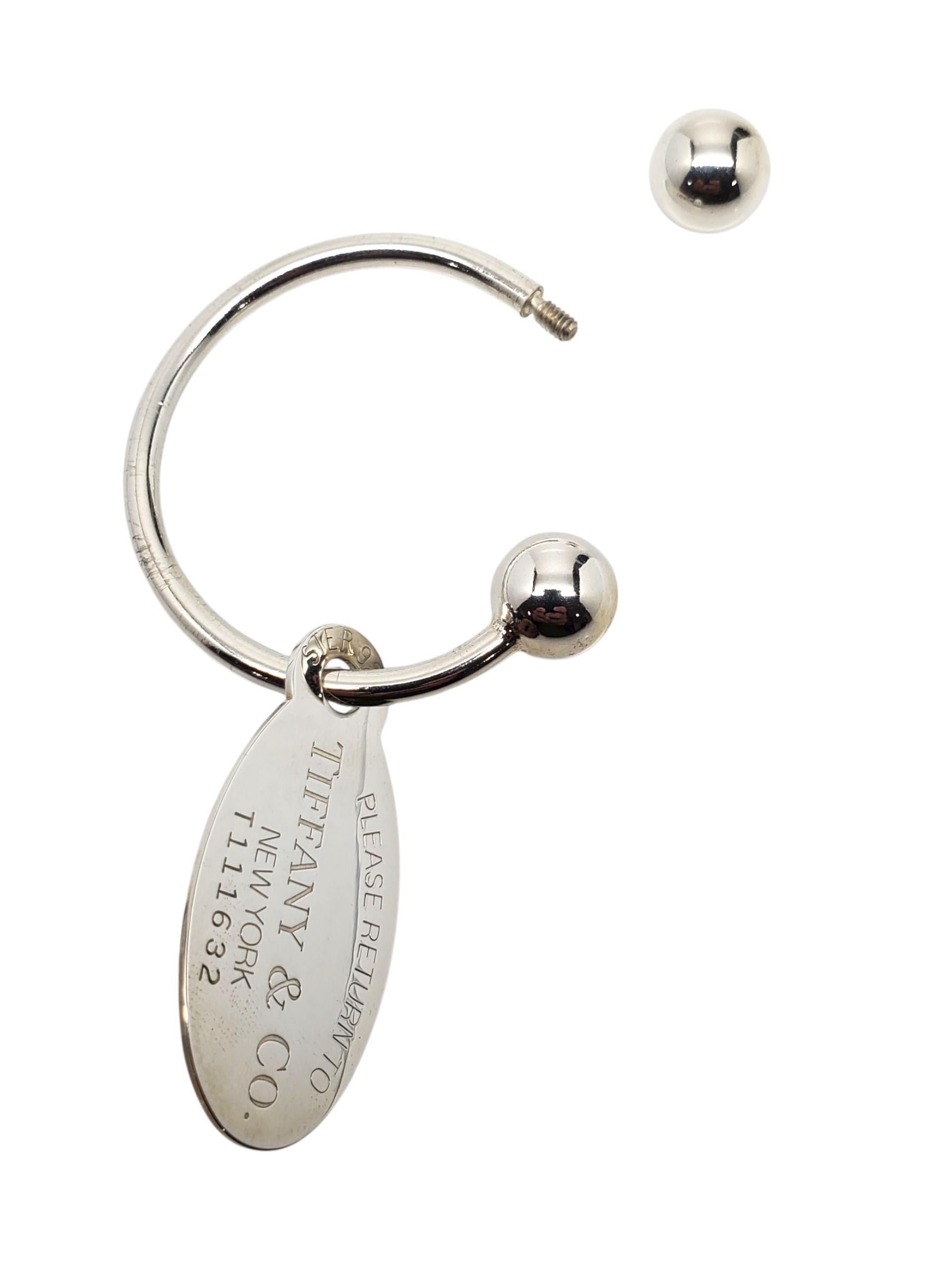 Contemporaneo Tiffany & Co. Portachiavi con etichetta ovale in argento Sterling #23676 in vendita