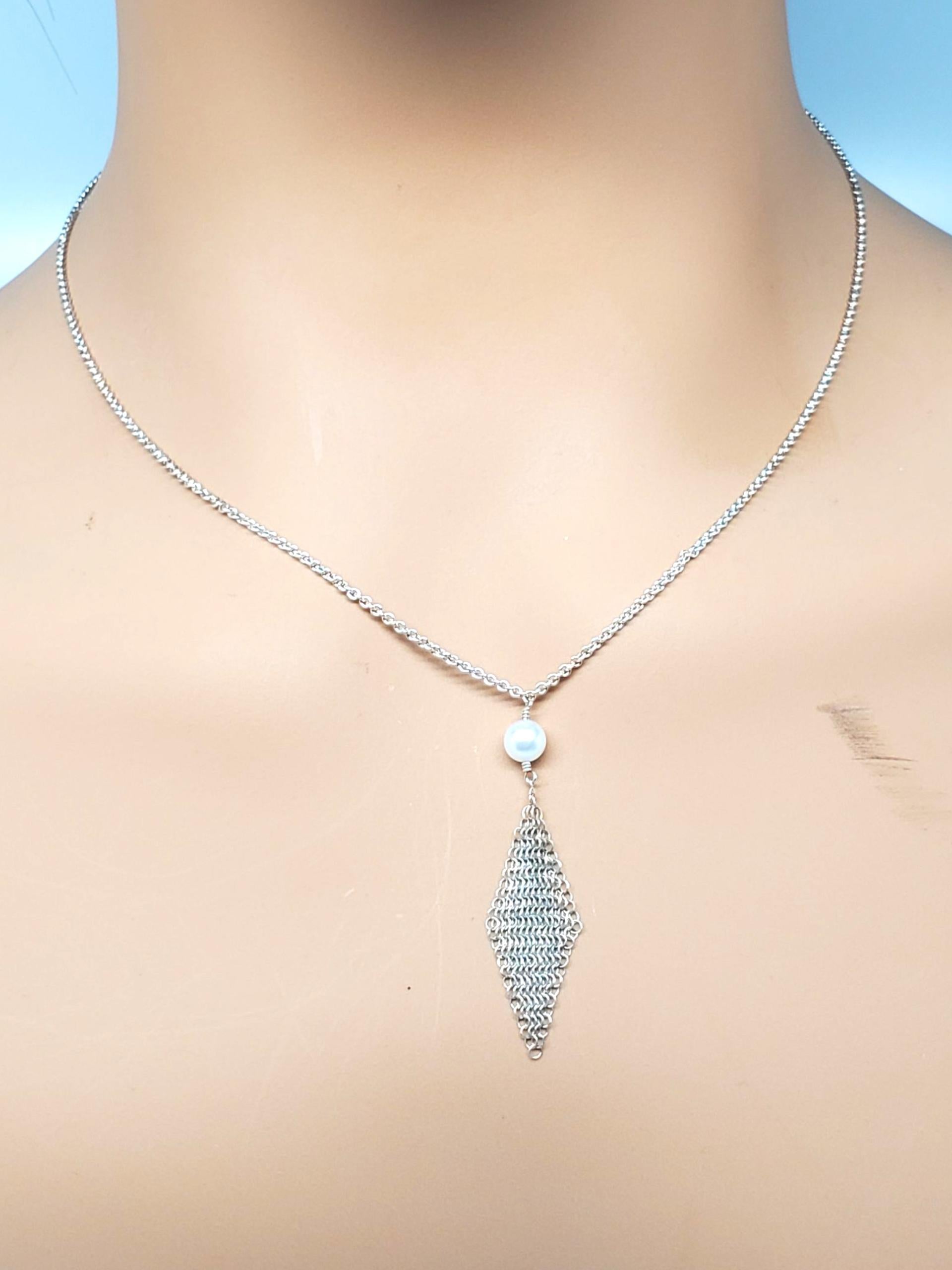 Tiffany & Co. Collana con ciondolo con perle e nappe in maglia d'argento #22614 in vendita 4