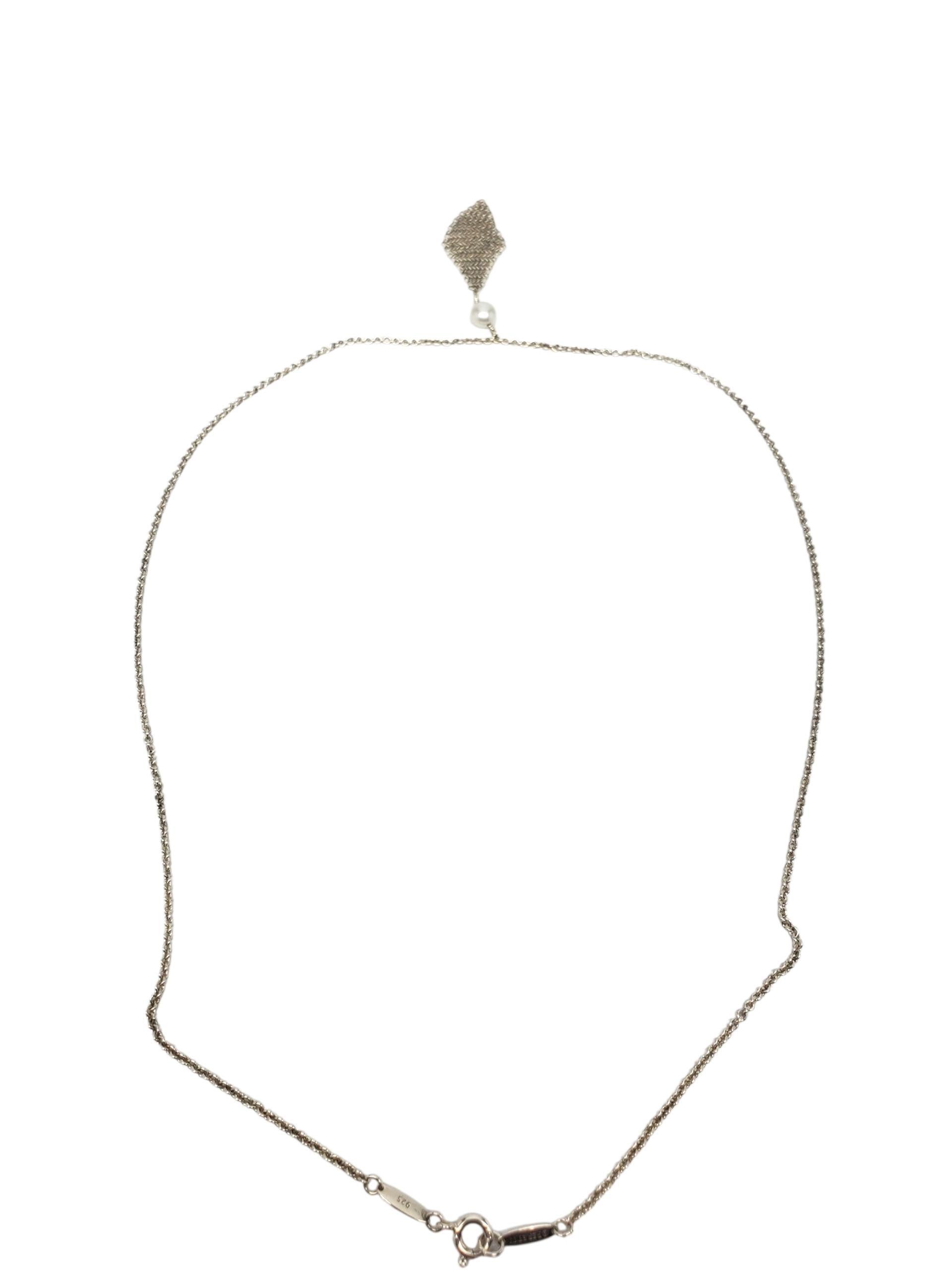 Taglio rotondo Tiffany & Co. Collana con ciondolo con perle e nappe in maglia d'argento #22614 in vendita
